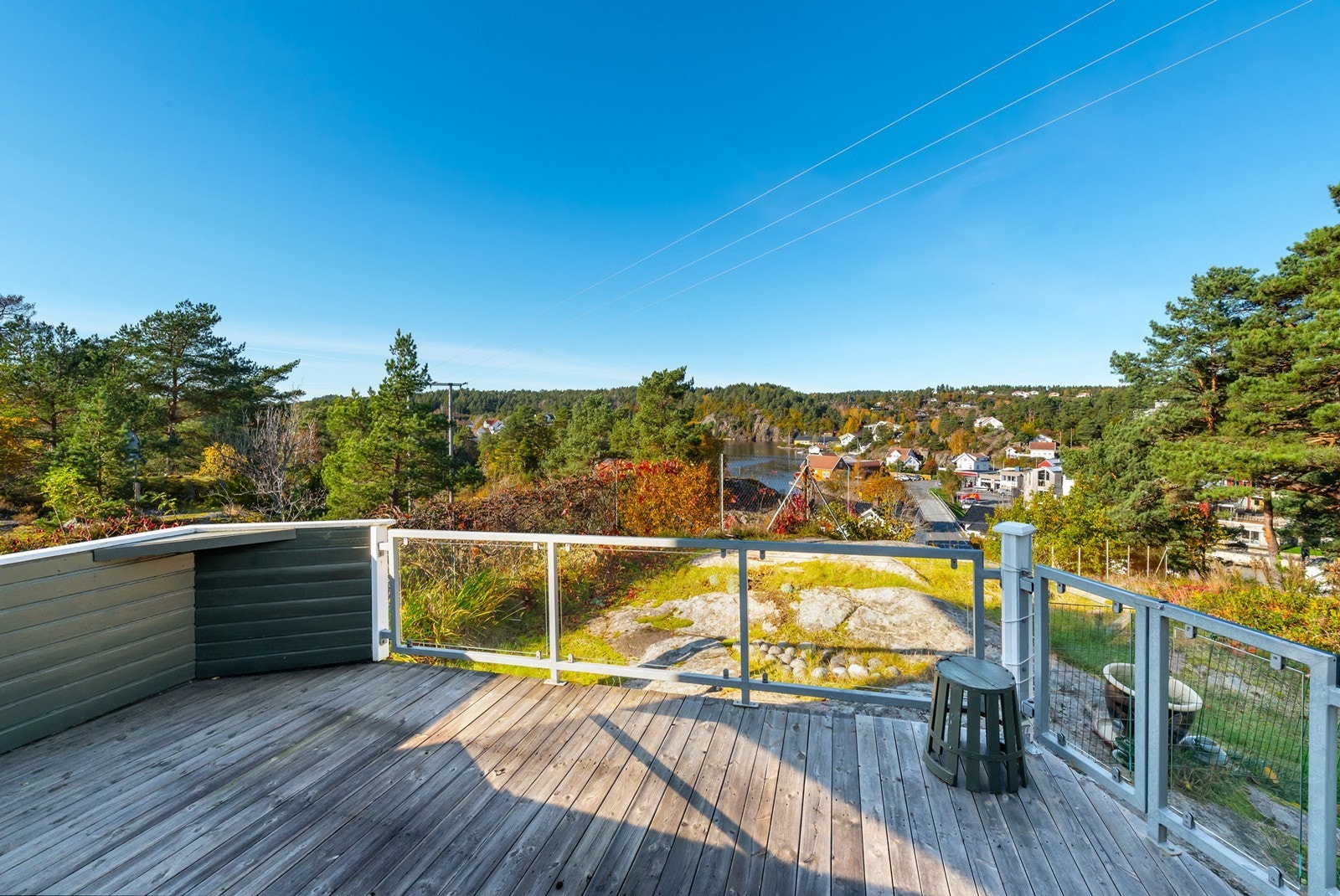 Fra eiendommen er det flott utsikt ned mot Kilsund og Fantoddsund Galleribilde