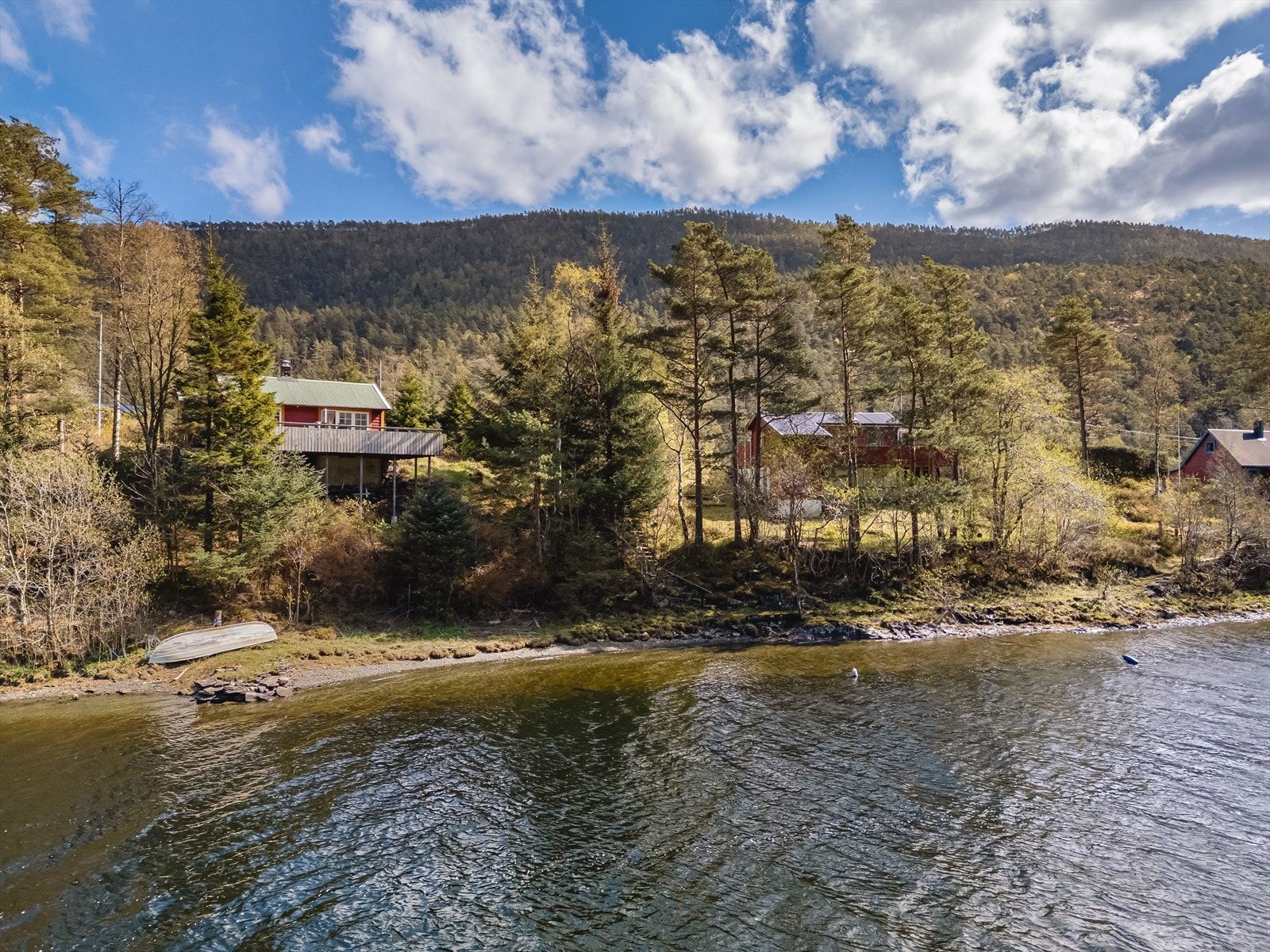 Kombinasjonen av nær- men skjermet fra byen gjør plasseringen virkelig unik. Galleribilde