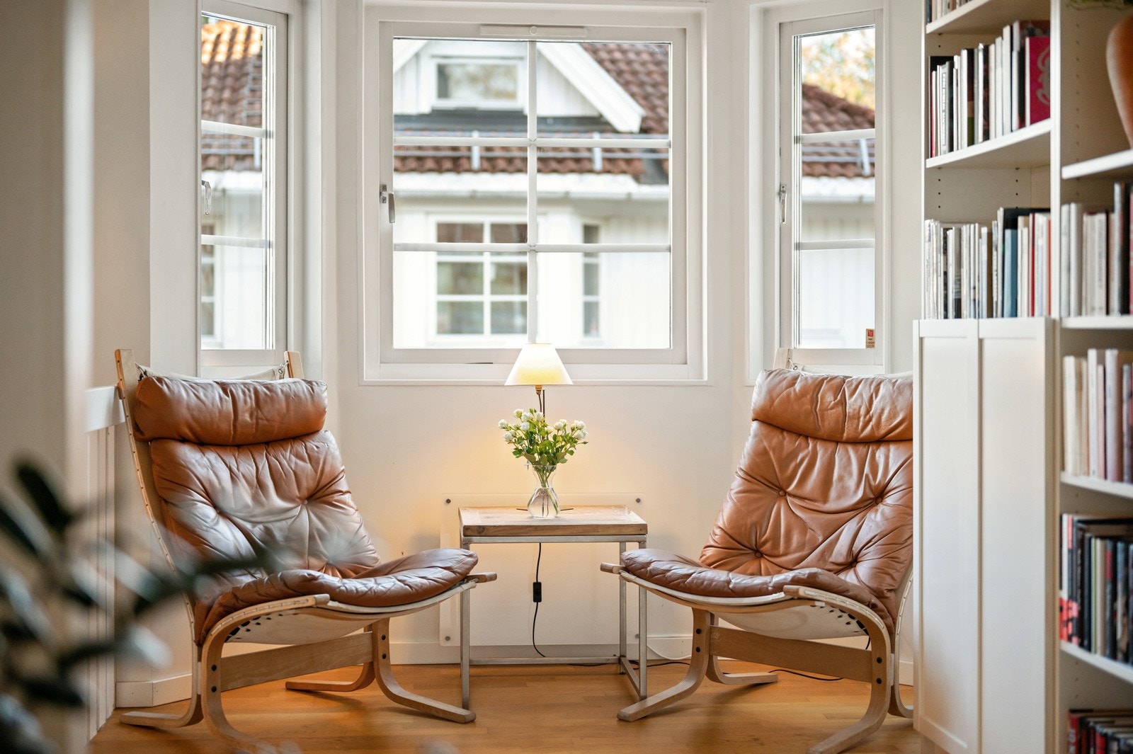 Ved trappen har man mulighet til å etablere et hyggelig lesehjørne. Galleribilde