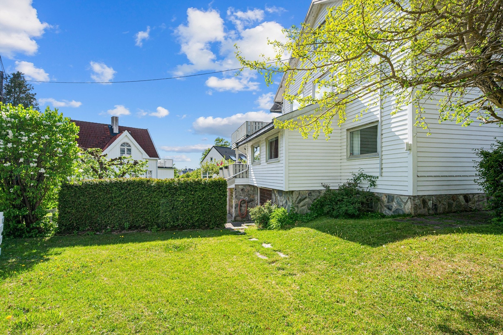 Her har du fantastiske uteområder som små og store fritt kan boltre seg på. Galleribilde