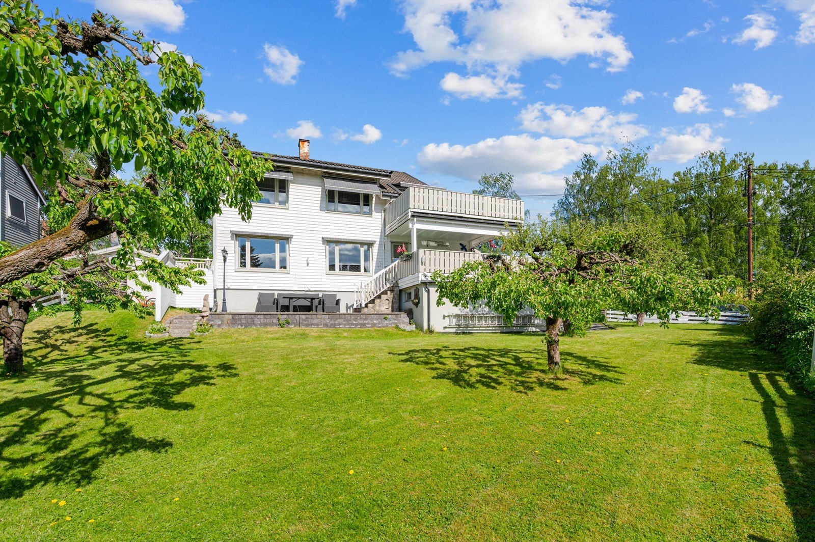 Nhut Nam Huynh v/Krogsveen har gleden av å presentere Bjerkealléen 28A! Galleribilde