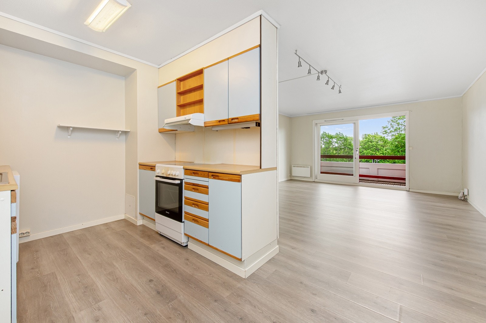 Kjøkkeninnredning fra byggeår Galleribilde