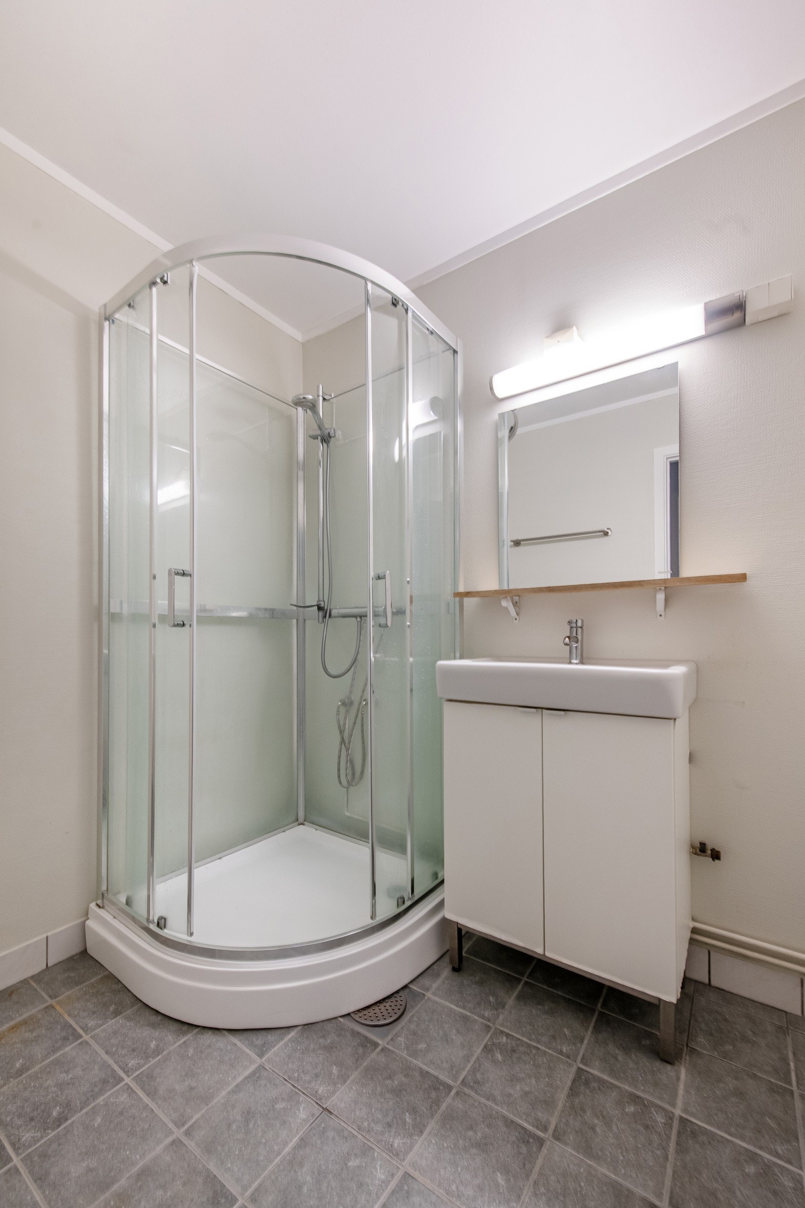 Bad med plass til vaskemaskin Galleribilde