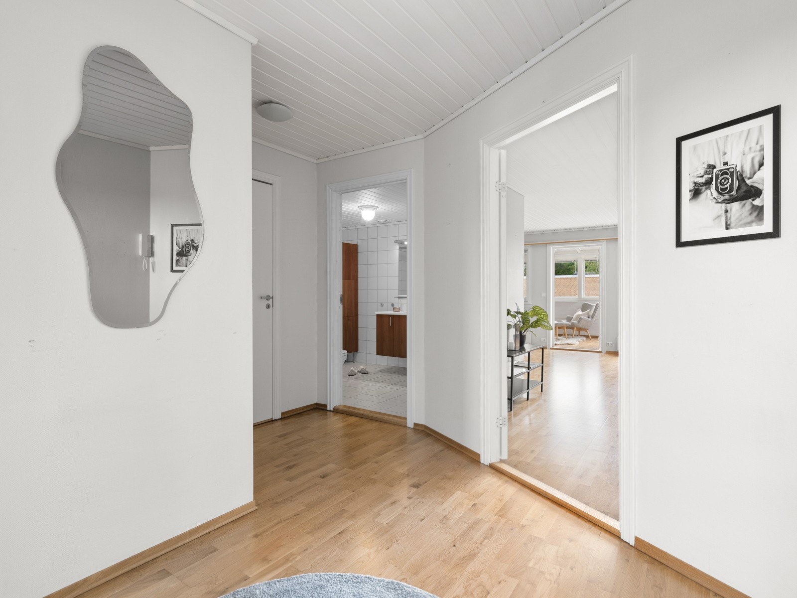 Det er god plass til oppbevaring, og muligheter for smarte løsninger som utnytter plassen godt. Galleribilde