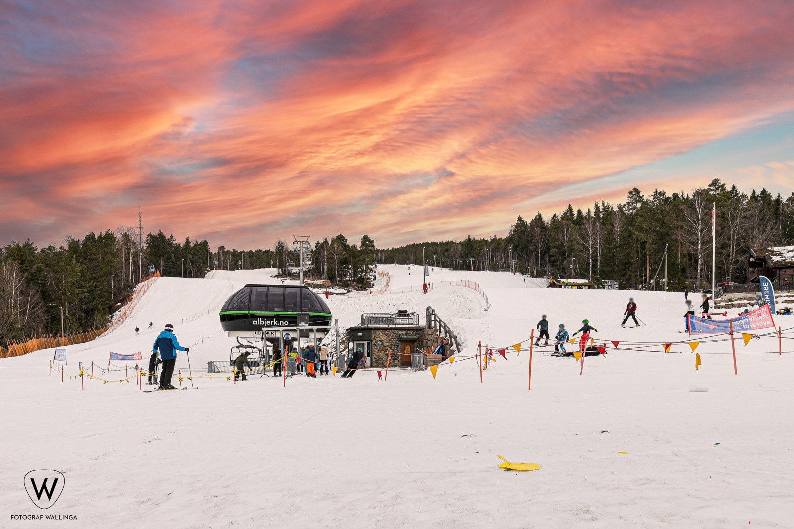 En kort kjøretur fra boligen ligger drammen skisenter med 4-seters turheis for deg som liker alpint eller downhill sykkling. Det er også flotte langrennsmuligheter herfra. Galleribilde