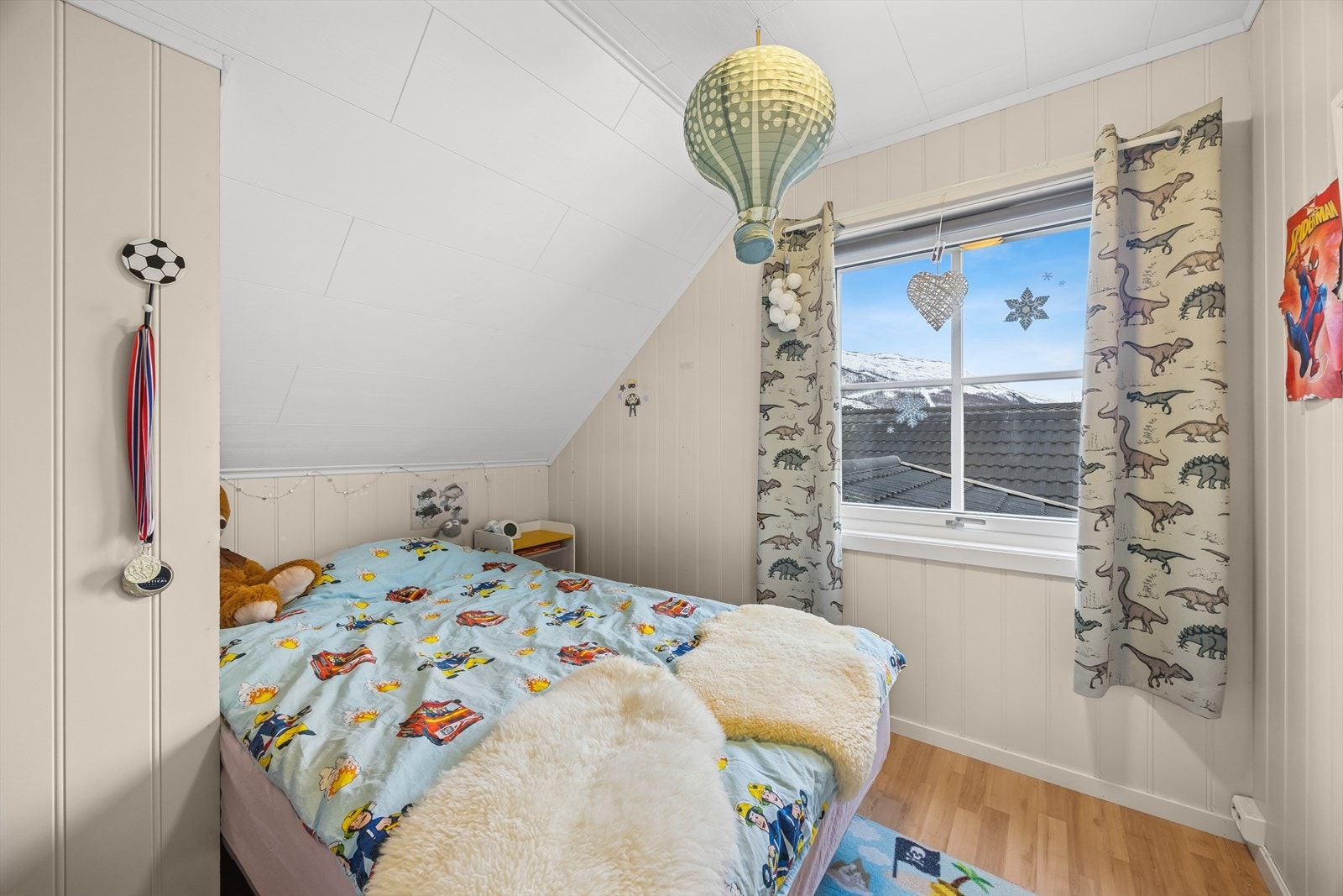 Soverom nr. 4. Galleribilde