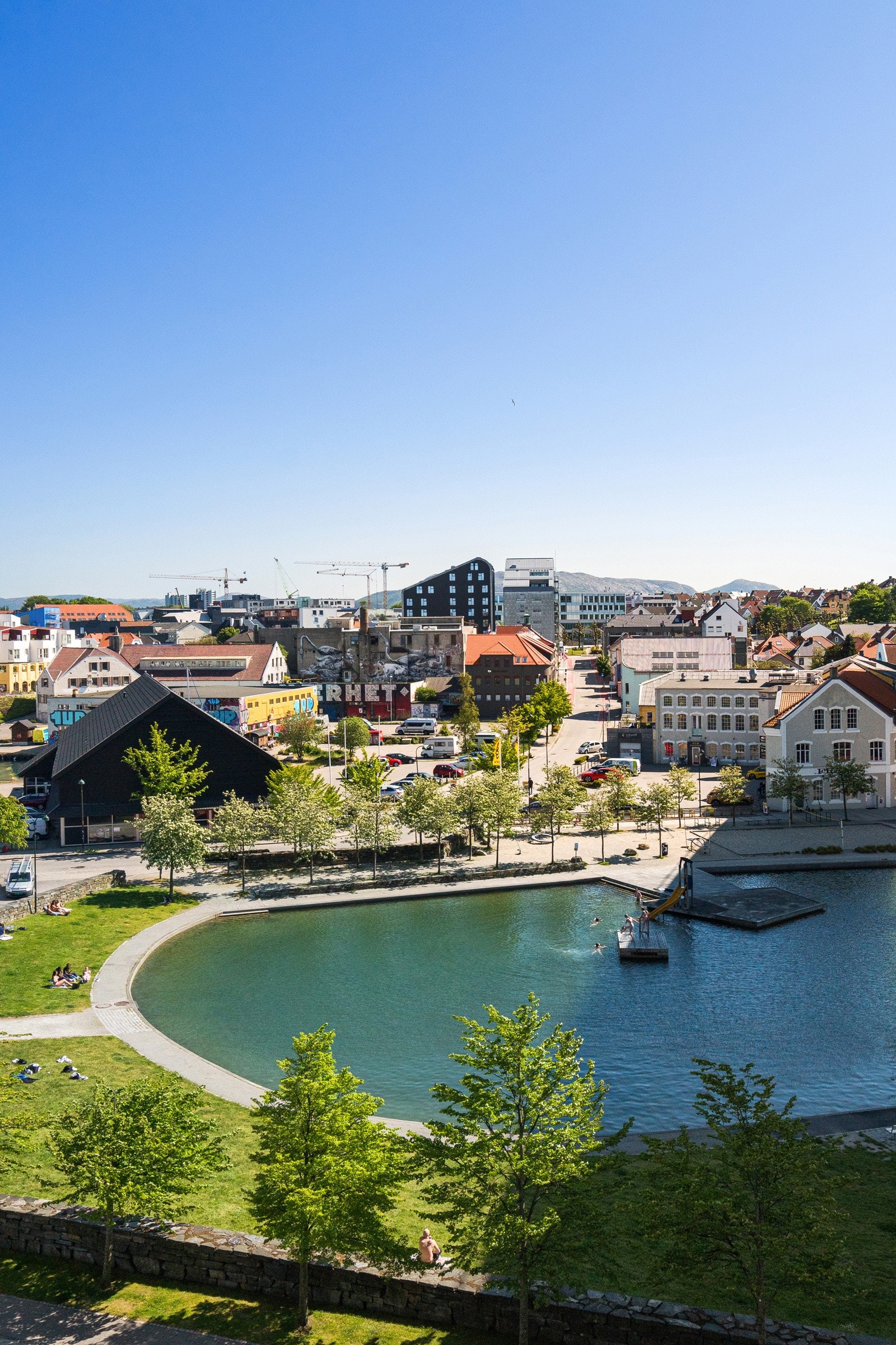 Badedammen. En liten perle mellom Stavanger Øst og sentrum ? enkel tilgang både til turgåing og bading Galleribilde
