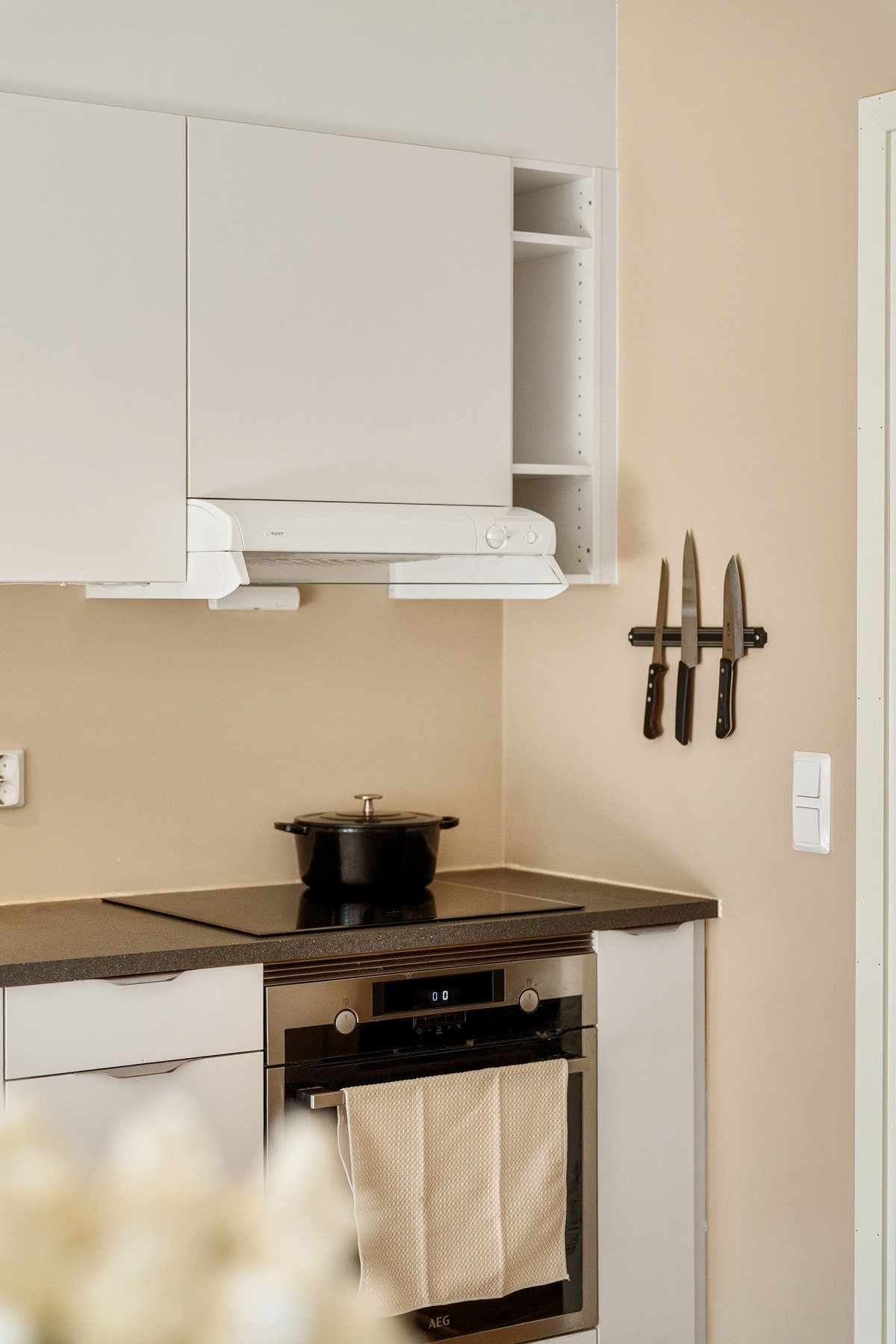 Komfyrvakt og waterguard er montert. Galleribilde