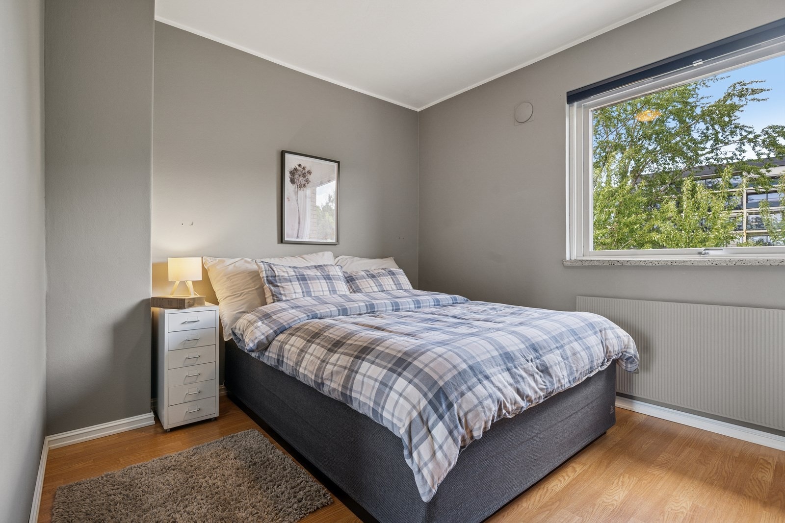 Soverommene vender mot rolige og frodige omgivelser. Galleribilde