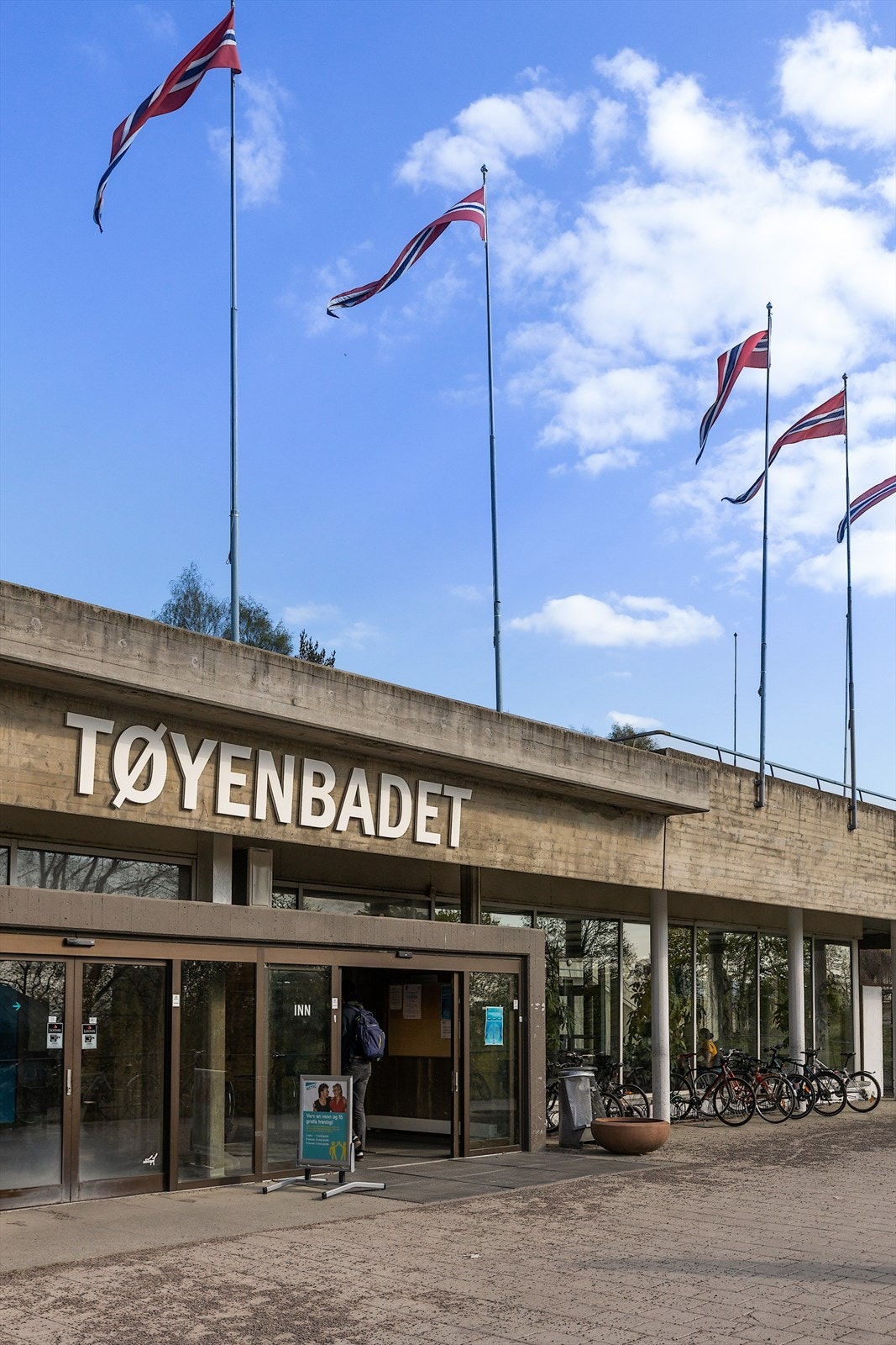 Nye Tøyenbadet er Oslos største badeanlegg med fire bassenger inne og tre ute. Galleribilde