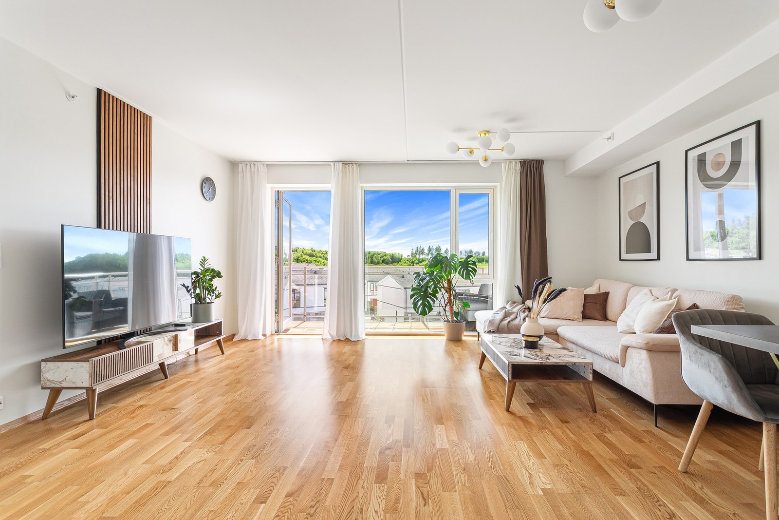 EiendomsMegler 1 ved Fredrik Nygård Flønes har gleden av å presentere Andersbakkan 93 Galleribilde