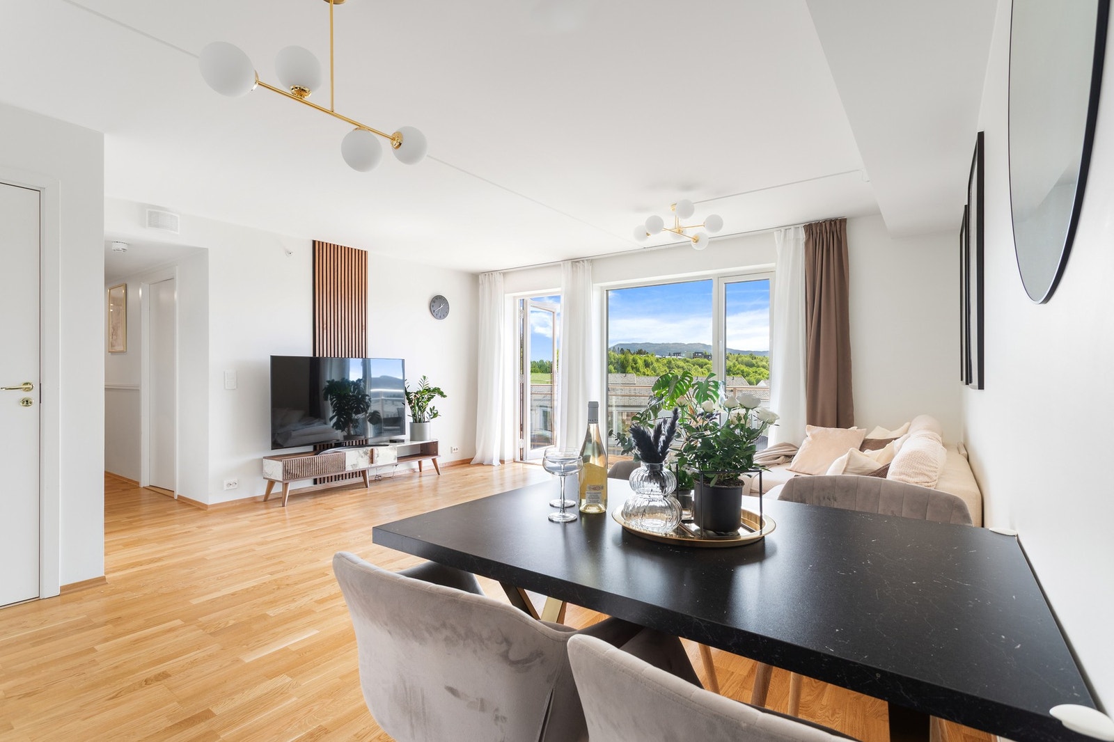 Boligen er fra 2022 og har enda nybygg garanti. Galleribilde