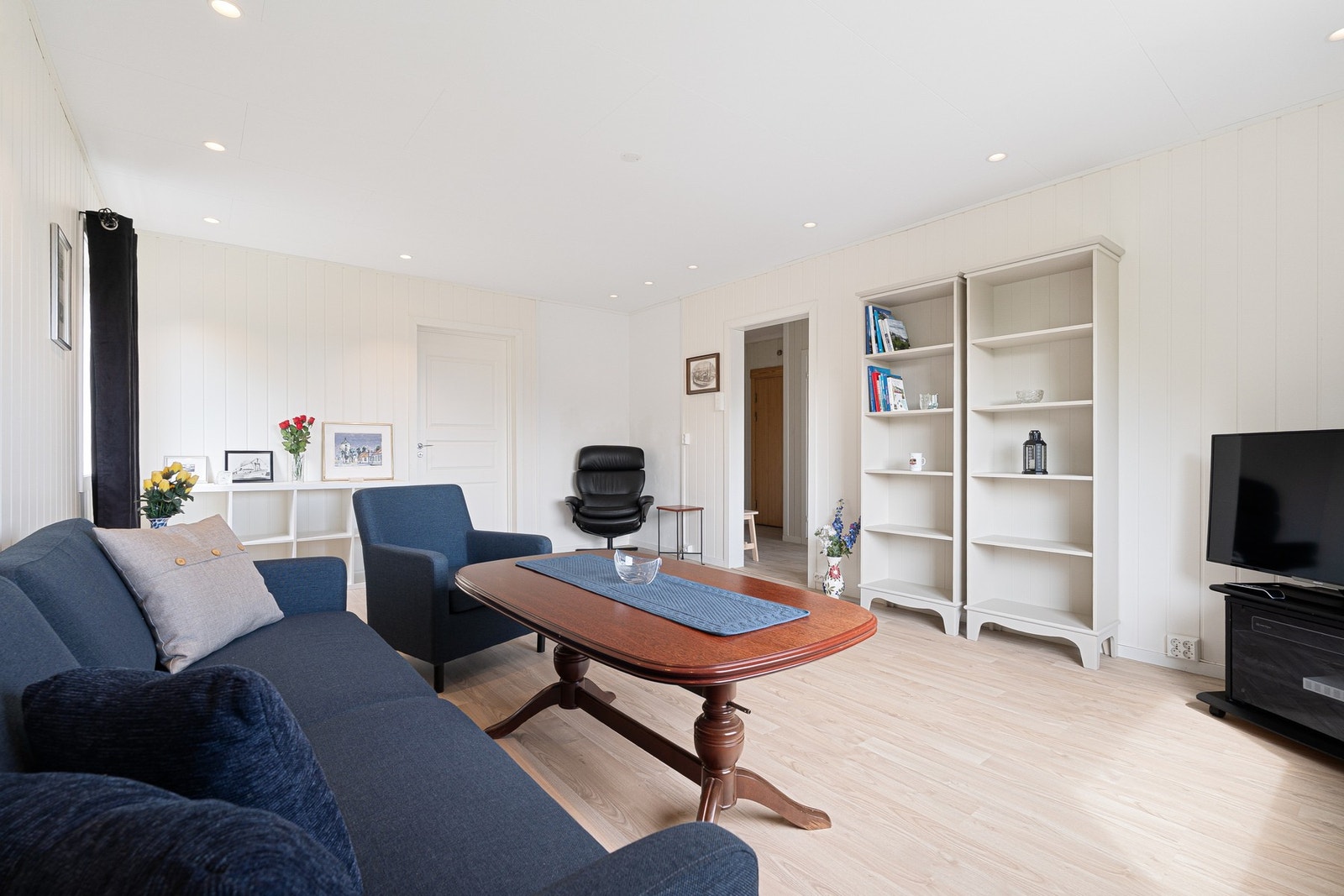 Flott 3-roms leilighet i firemannsbolig med herlig utsikt. Galleribilde