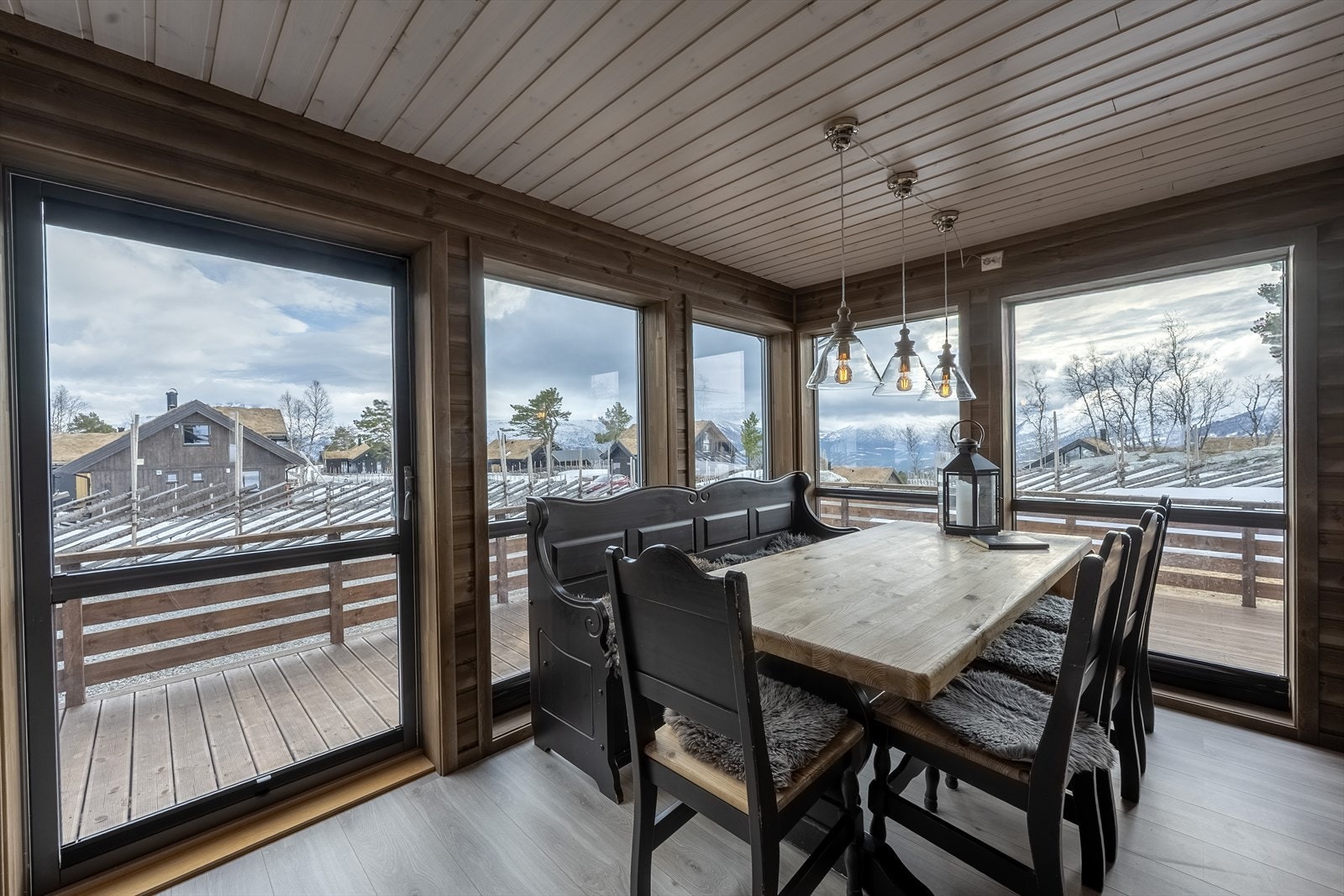 Spisestue (1. etasje) Galleribilde