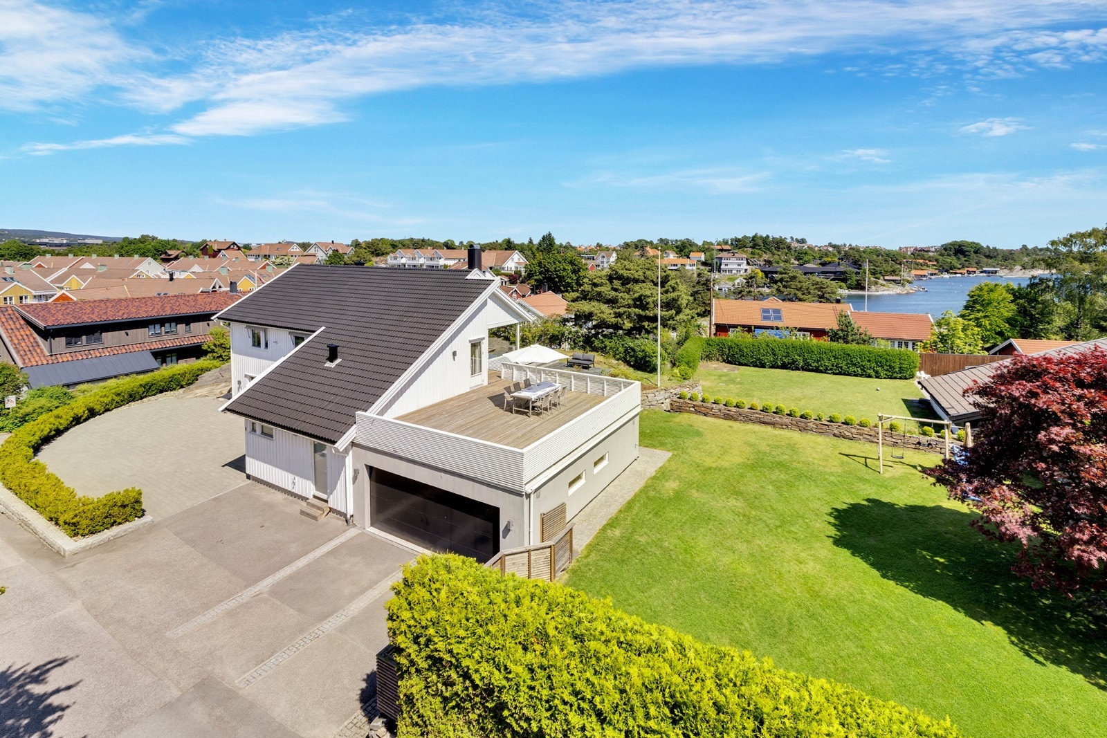 Eiendomsmegler Norge ved Kristian Lossius har gleden av å ønske deg velkommen til Alkeveien 4! Galleribilde