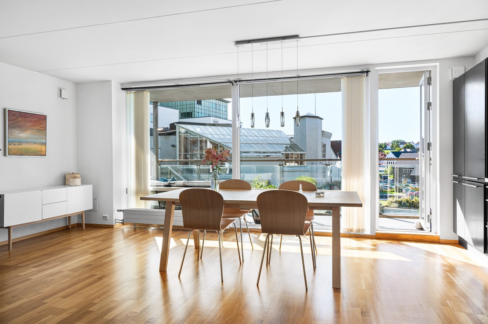 Stue/kjøkken. Galleribilde