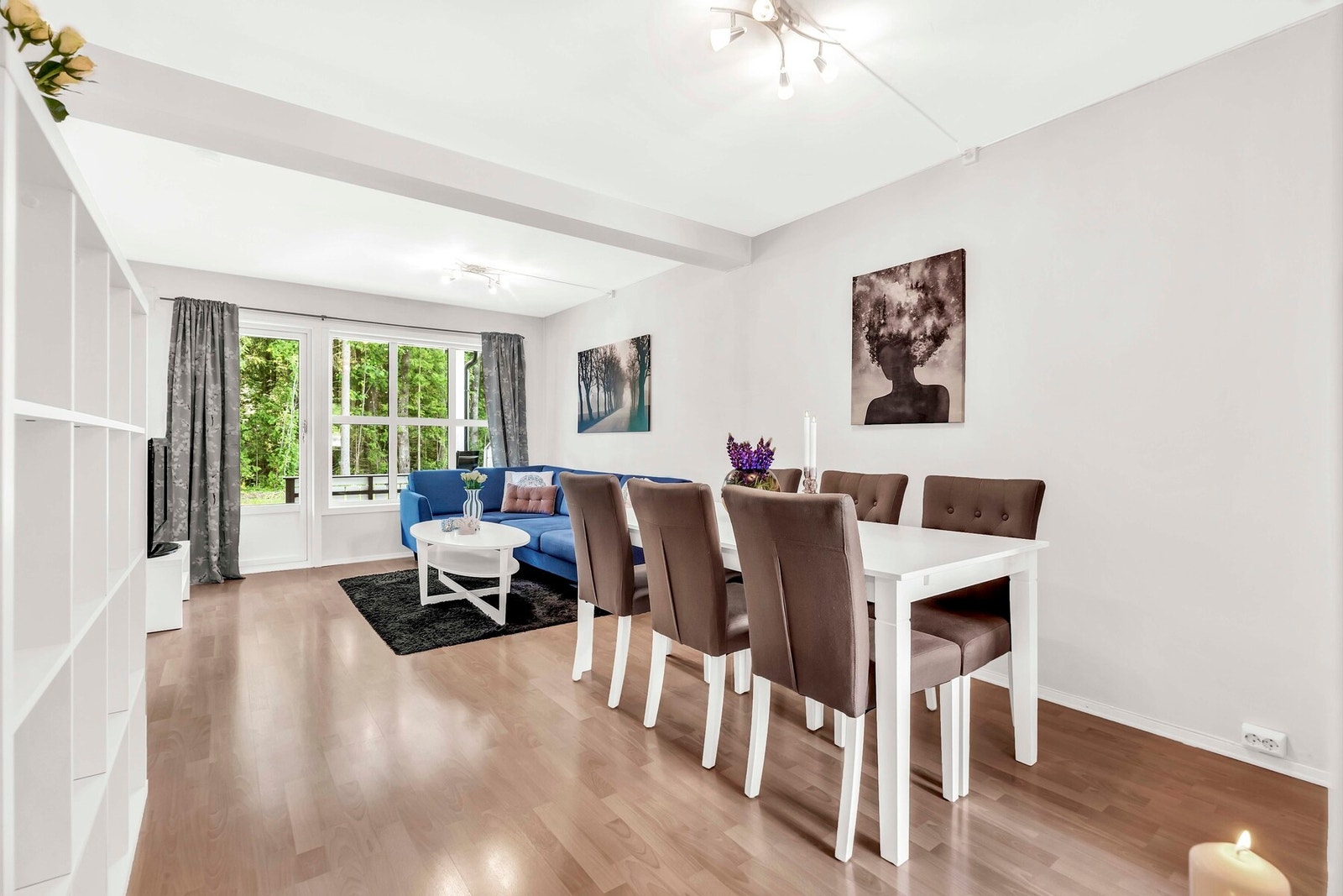 Lys og koselig stue Galleribilde