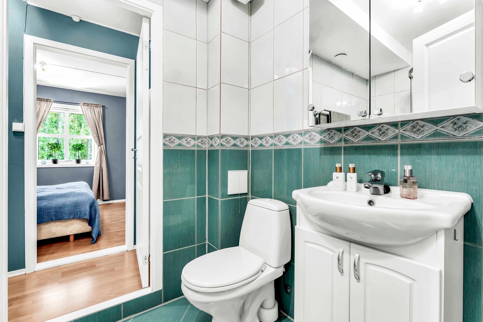 Flislagt baderom med god utforming Galleribilde