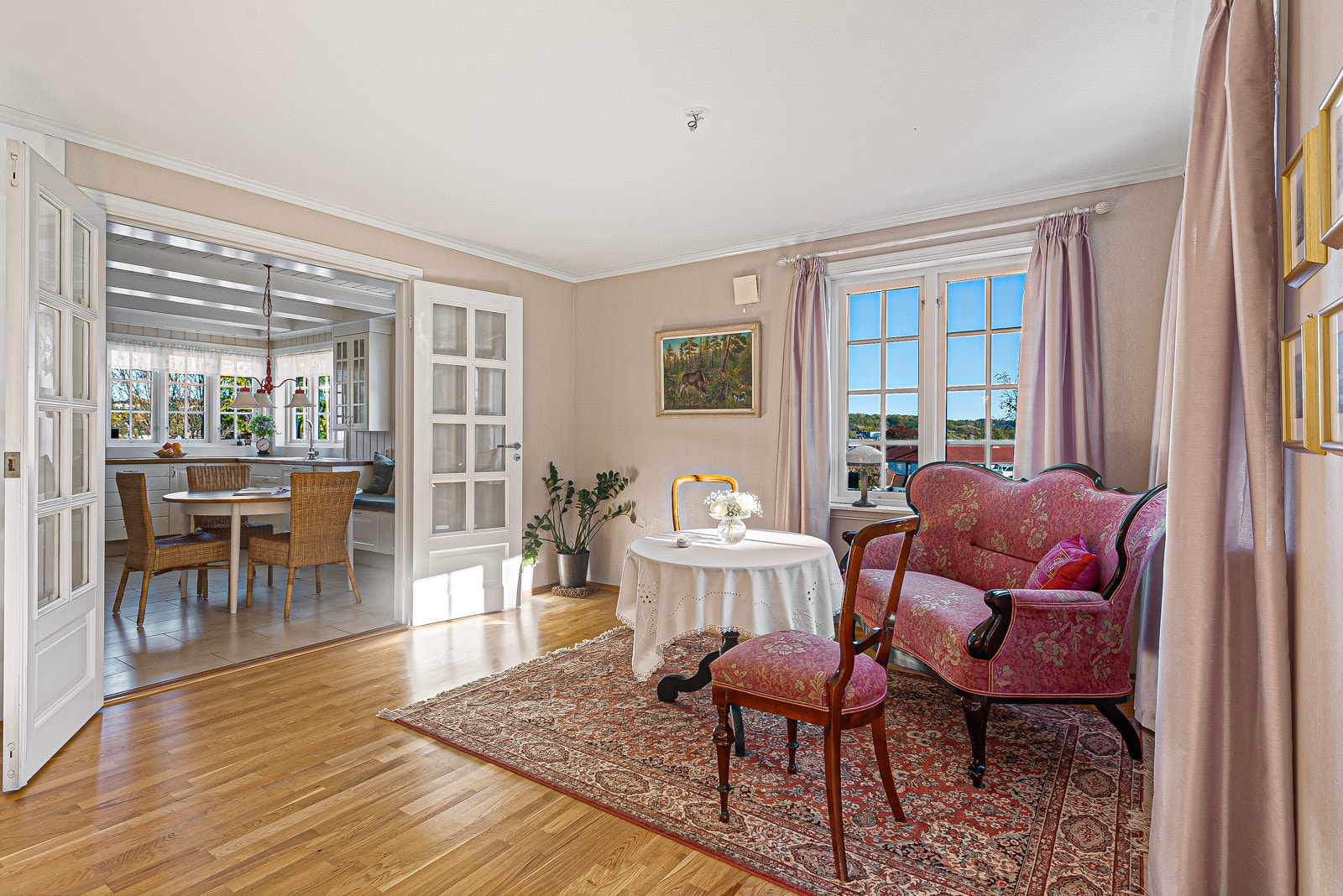 Boligen har fortsatt sjarmerende stil som passer til huset Galleribilde