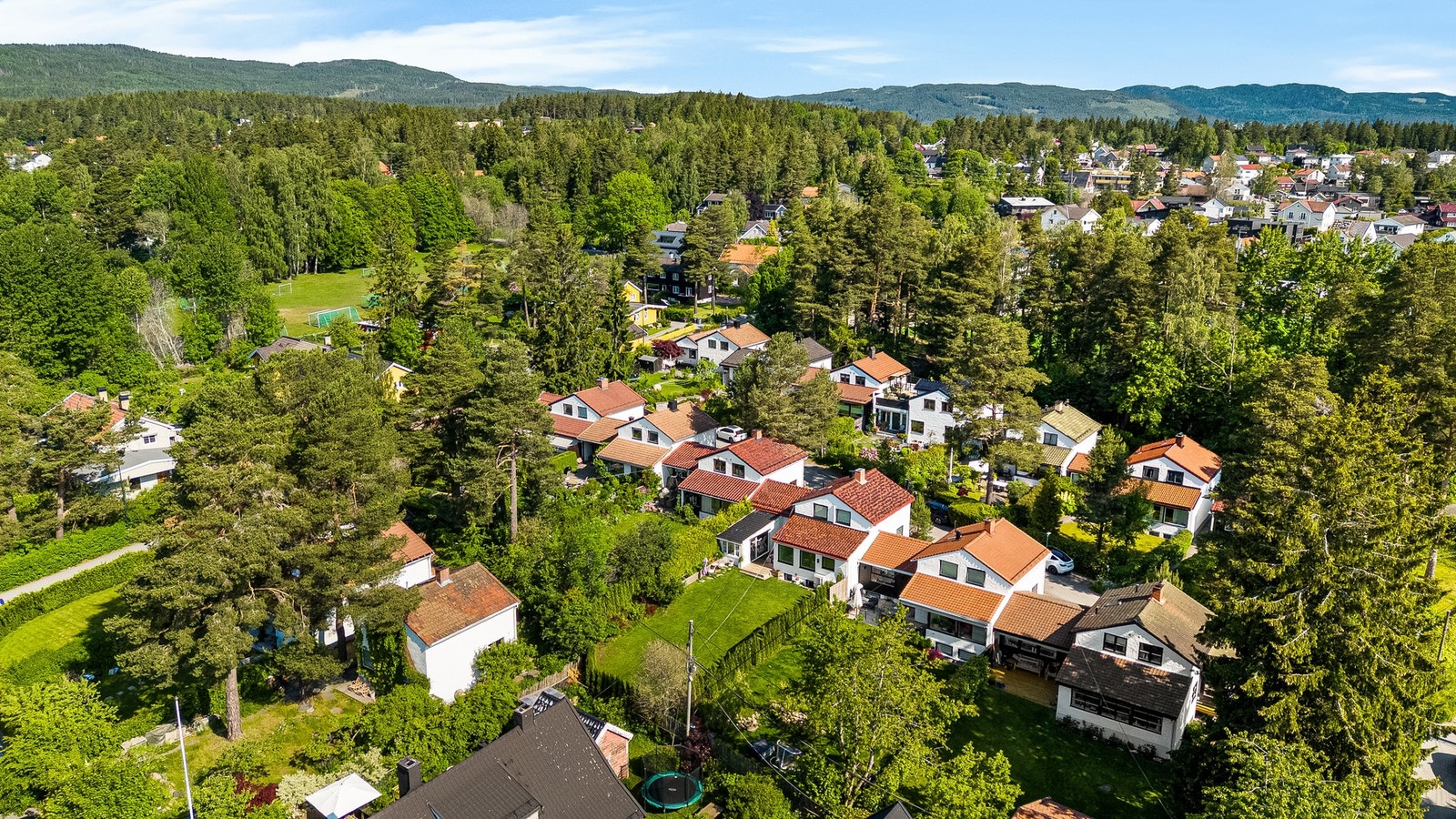En kort kjøretur innover Maridalsveien gir et bredt tilbud av turmuligheter, sommer som vinter Galleribilde