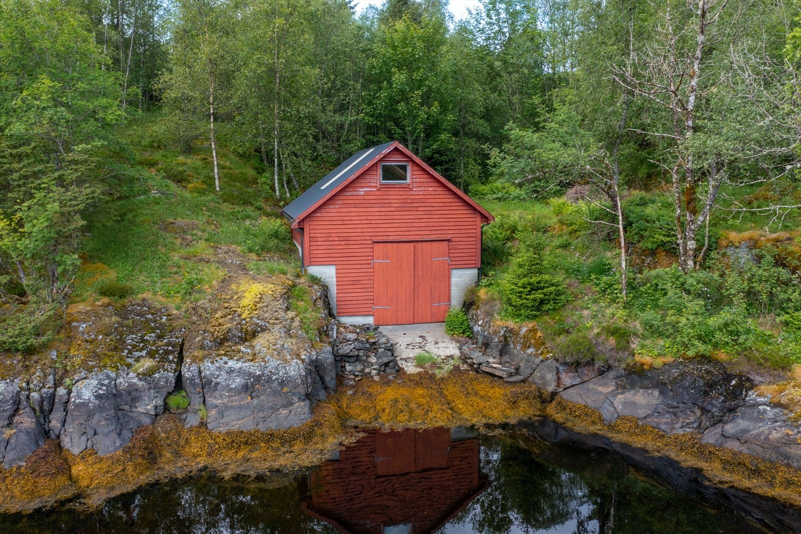 Naust ved Flekkefjorden oppført i 1990 Galleribilde