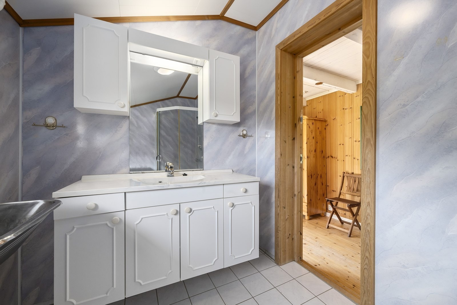 Romsleg innreiing i badet Galleribilde