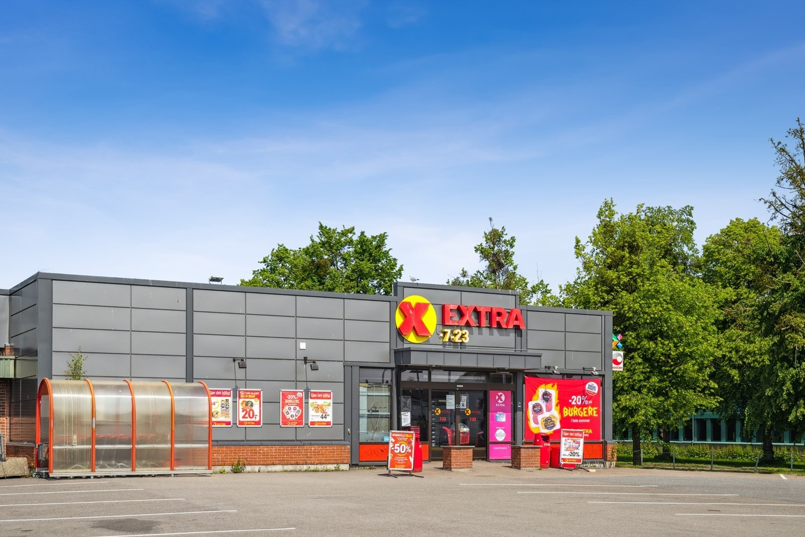 Fra leiligheten er det gådistanse til flere dagligvarebutikker Galleribilde