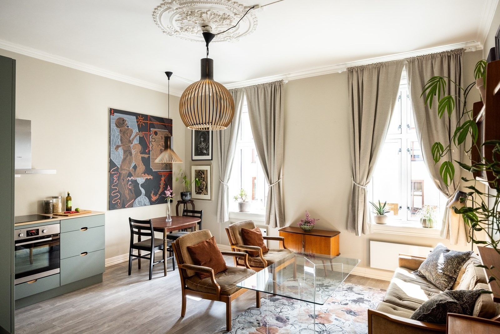 Milad Alexander Sabori v. Emera Eiendomsmegling ønsker velkommen til Heimdalsgata 42. Galleribilde