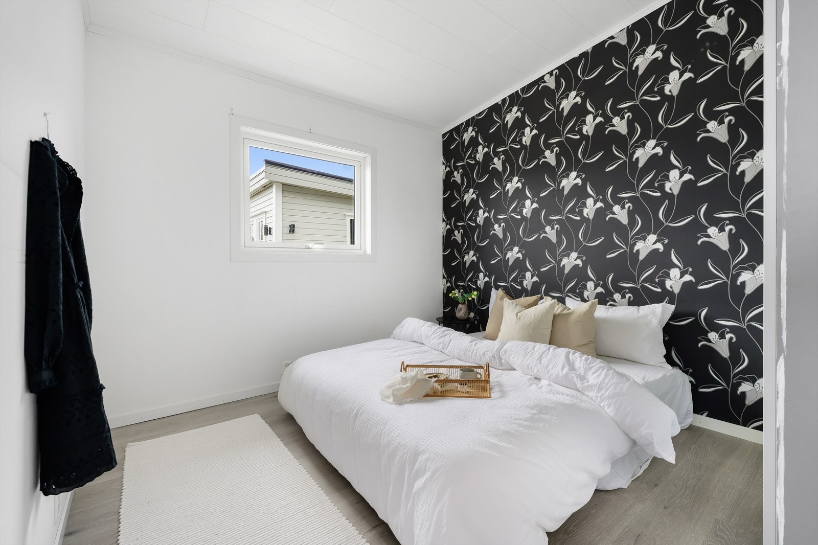 Hytten innehar to soverom i hovedhytten Galleribilde