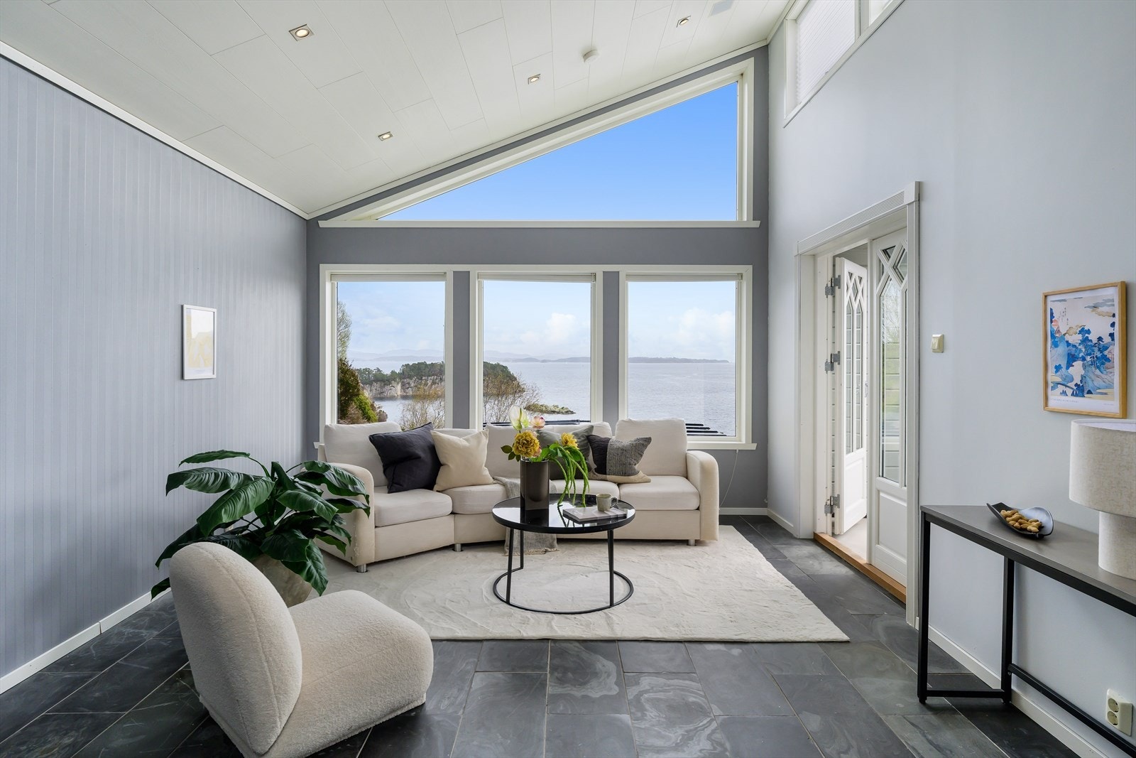 Hytten ble bygget på i ca 2008/2009 med en ekstra stue Galleribilde