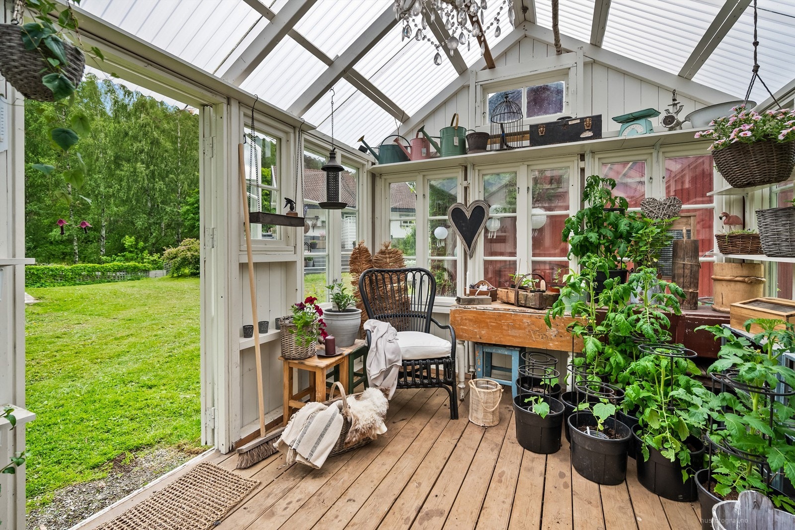 Her kan man nyte kaffen i fred og ro Galleribilde