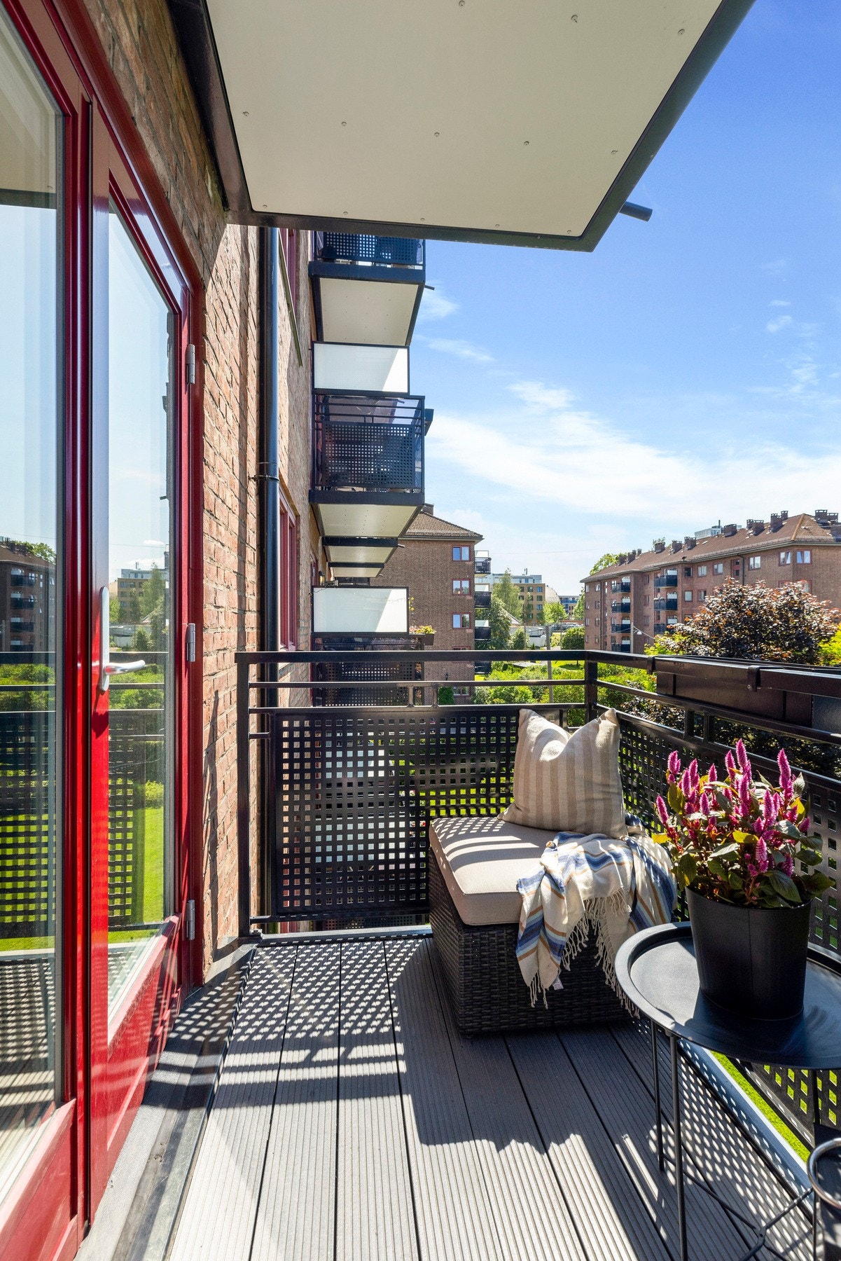 - Solrik balkong på ca 4 kvm - Galleribilde