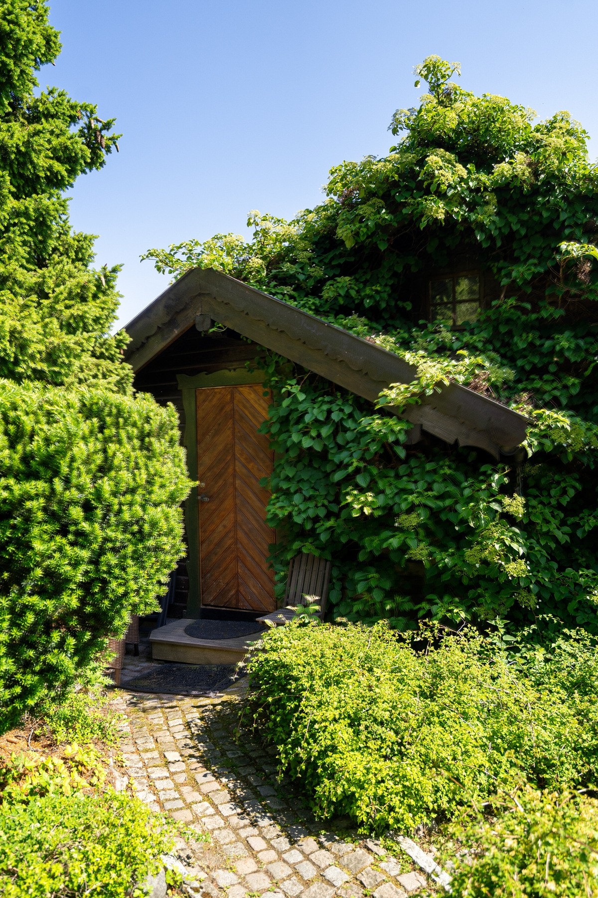 Gjestehus/sekundærbolig. (denne leies ut i dag, men er ikke godkjent for varig opphold) Galleribilde