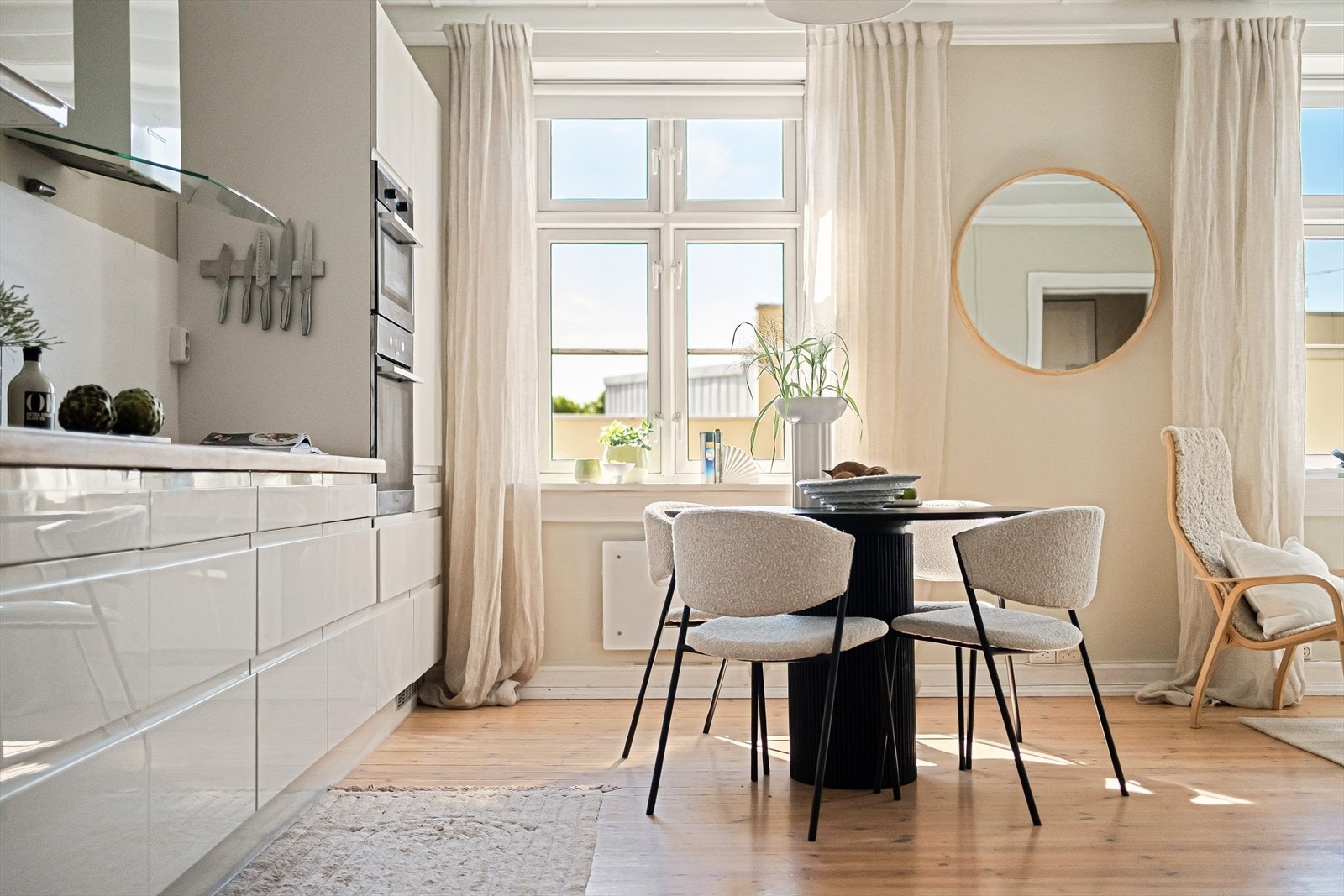 Plass til spisebord. Galleribilde