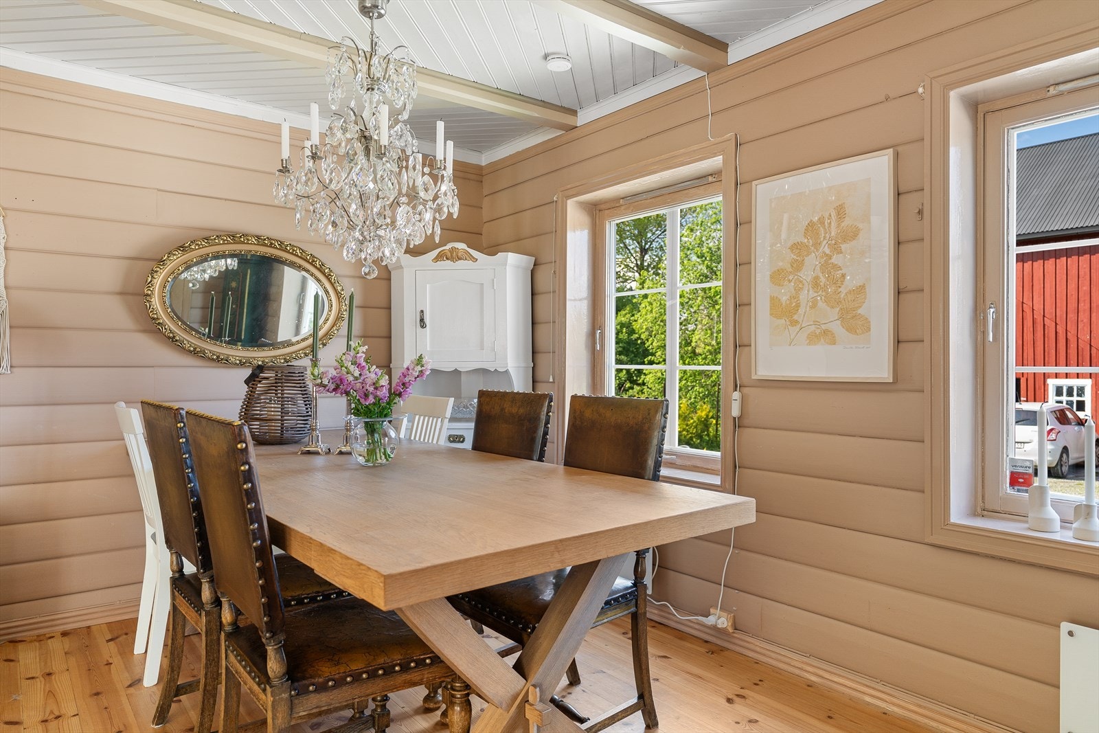 Spisegruppe på stue Galleribilde