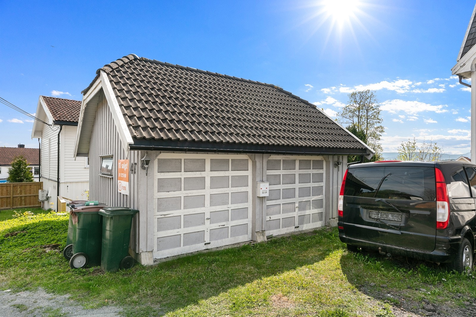 Dobbel garasje Galleribilde