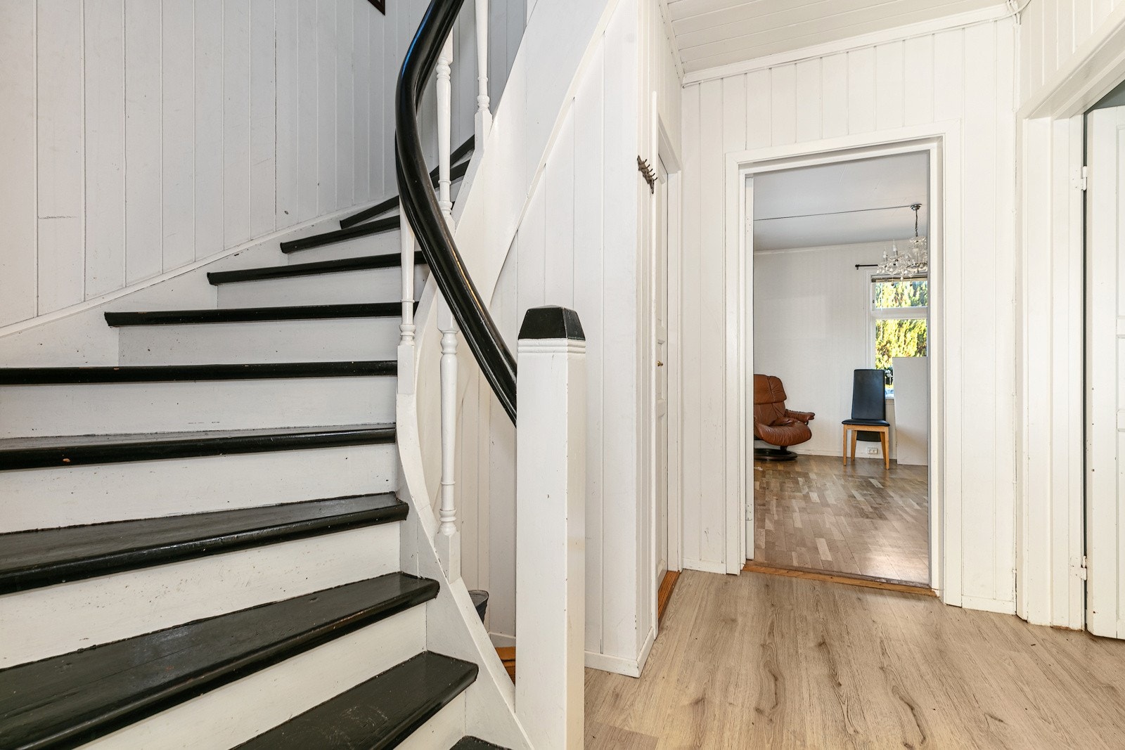 Trappegang opp til 2.etasje. Galleribilde