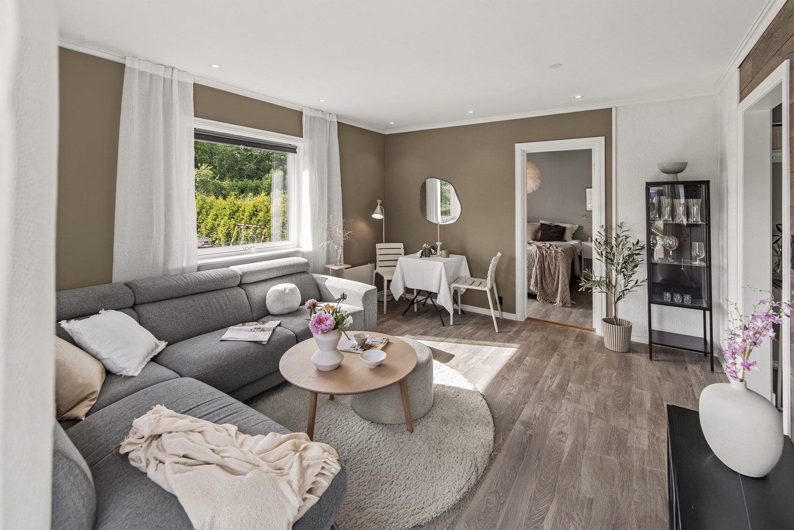 Plass til et spisebord Galleribilde