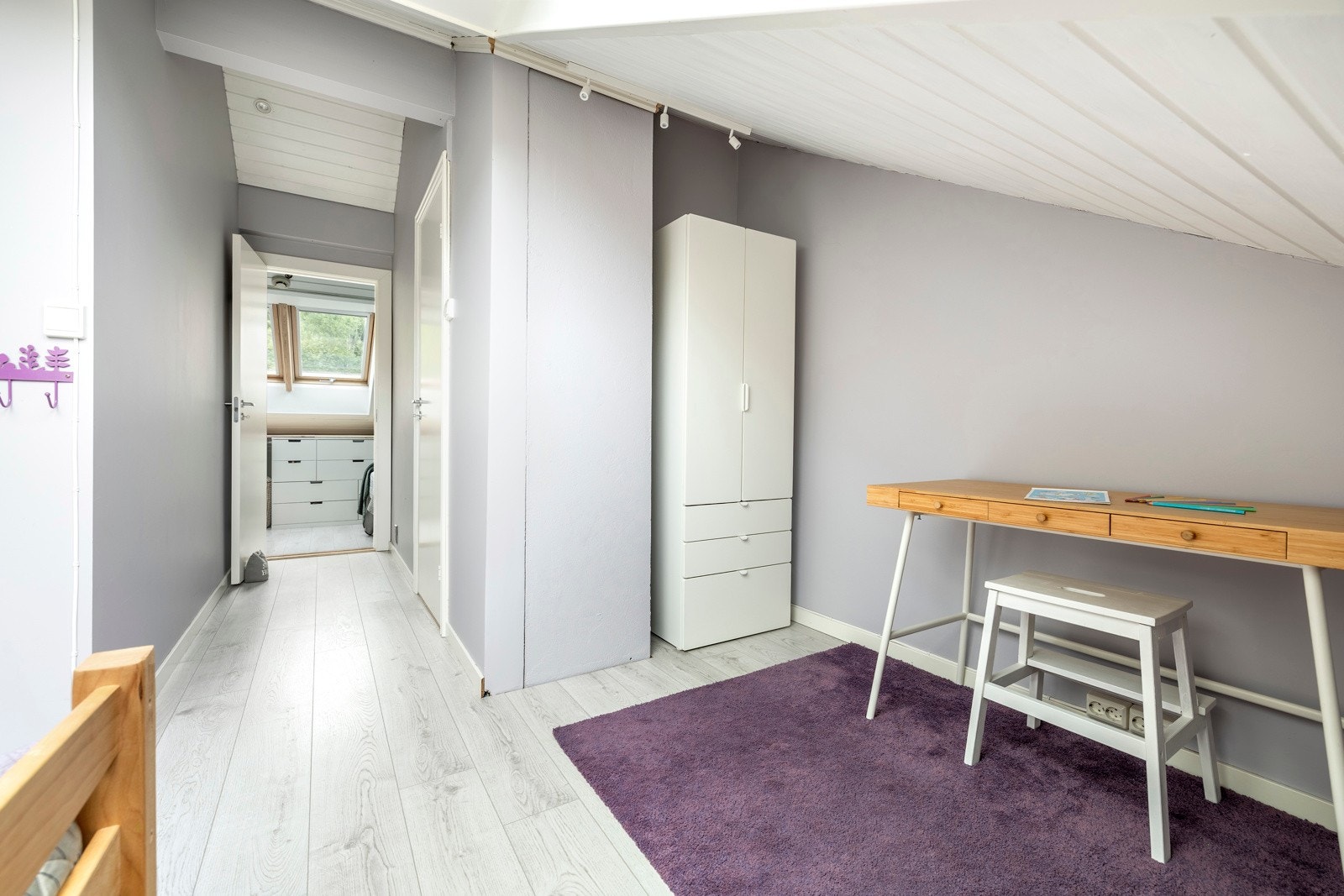 De to rommene på loftet ble etablert og innredet i 2002/2003 i regi av borettslaget. Galleribilde