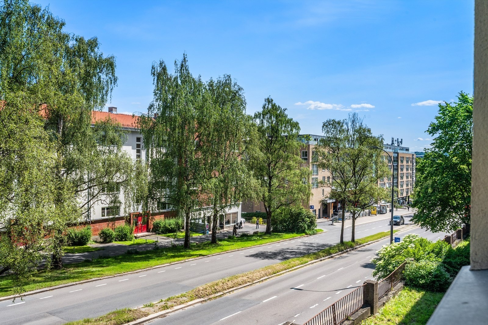 Iladalen har en attraktiv plassering mellom Sagene, sentrum, Grünerløkka og St. Hanshaugen, med gangavstand til det meste Oslo har å by på. Galleribilde