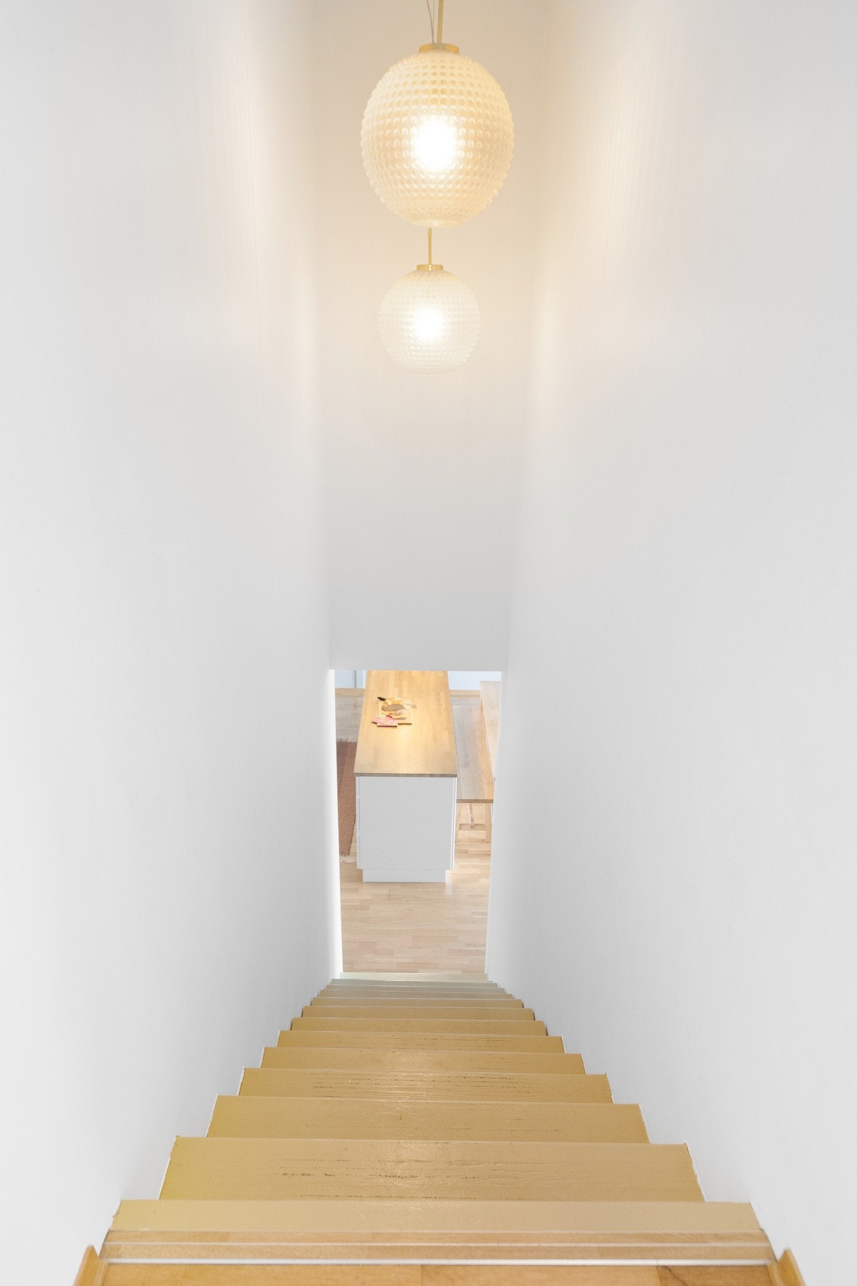 Trapp ned til 3 etg. I nedre del av trappen er det lagringsrom Galleribilde