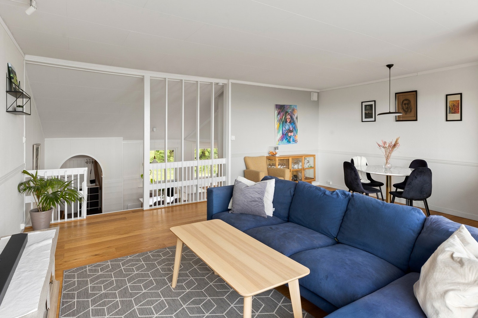 I stuen er skillet mellom ute og inne redusert til det minimale Galleribilde