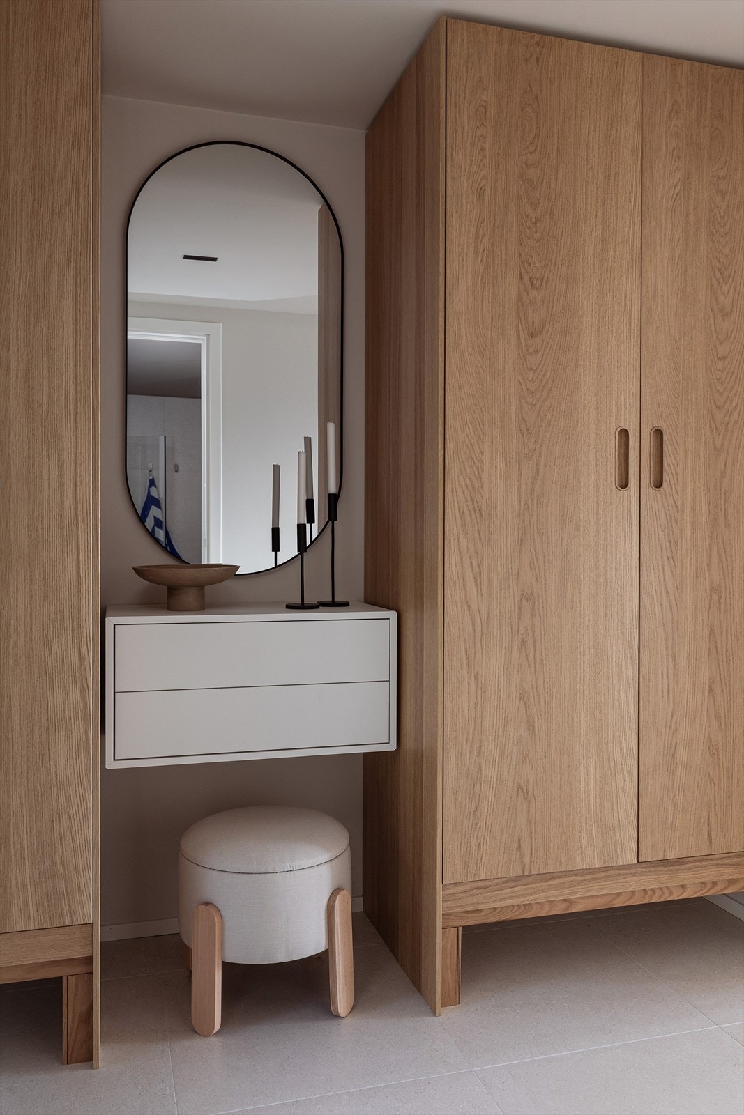 Flotte løsninger og gode oppbevaringsmuligheter som gir et godt førsteinntrykk. Galleribilde