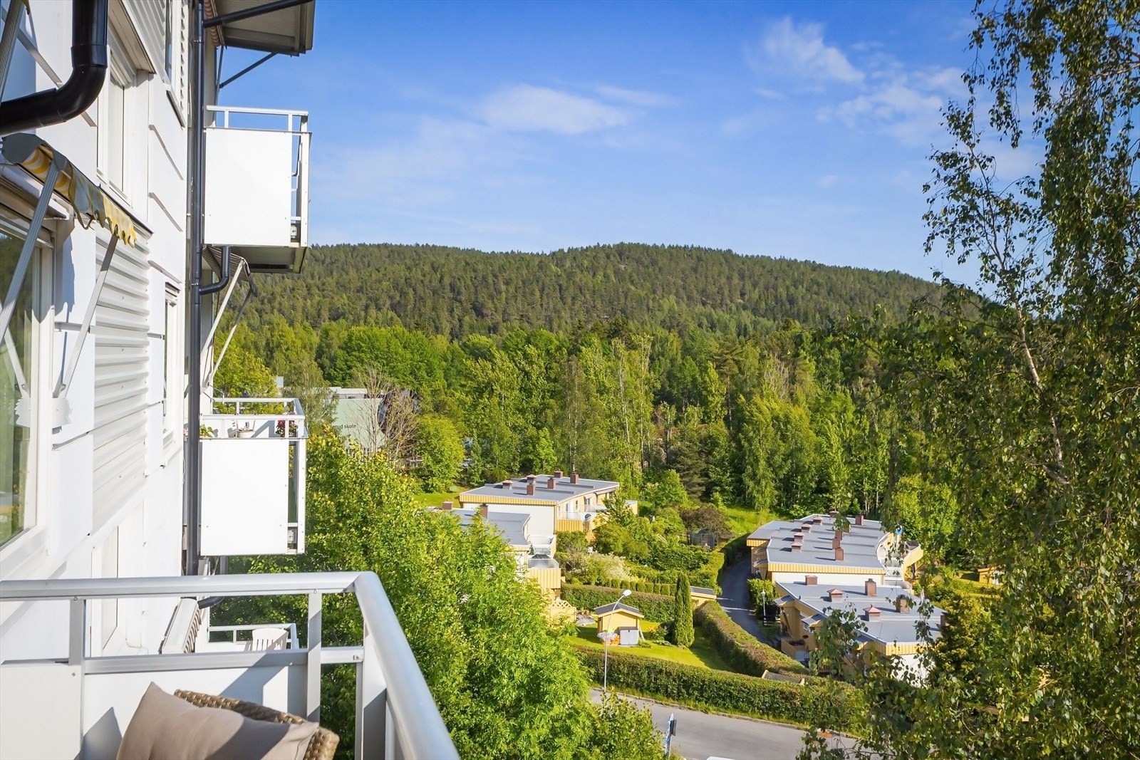 Nærområdet er grønt og flott. Galleribilde