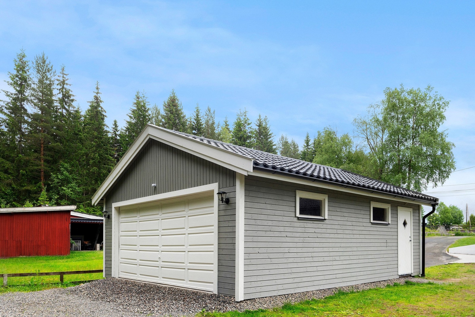 Dobbelgarasje bygget i 2025. Galleribilde