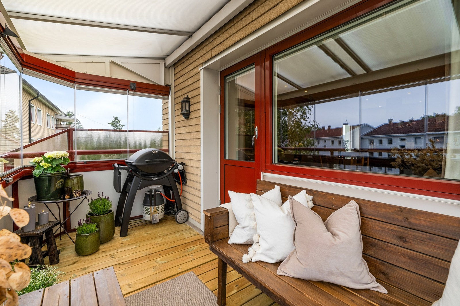 Innglassingen kan i tillegg skyves opp om du ønsker luft og solstråler inn. Galleribilde