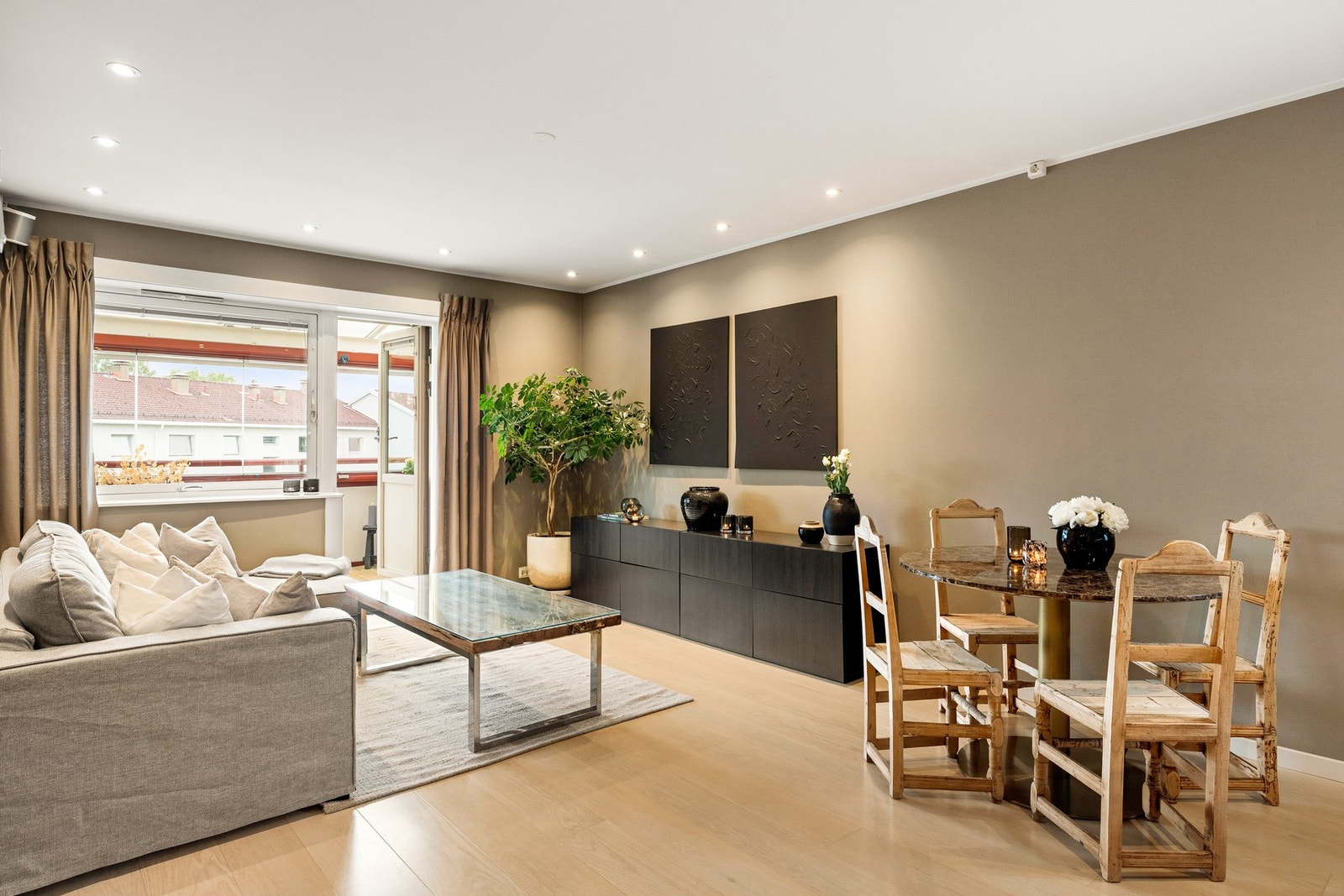 Silje Midtseim-Dammen har gleden av å ønske velkommen til Gina Krogs vei 14! Galleribilde