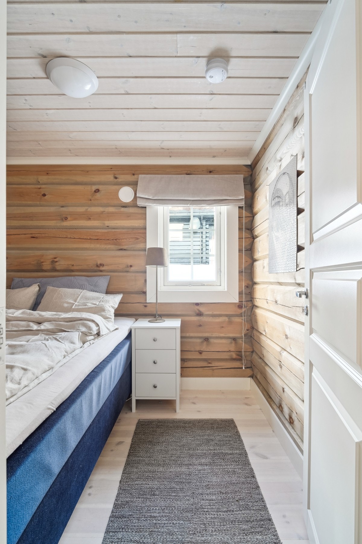 Det er to soverom i hytten, og begge er av fin størrelse. Galleribilde