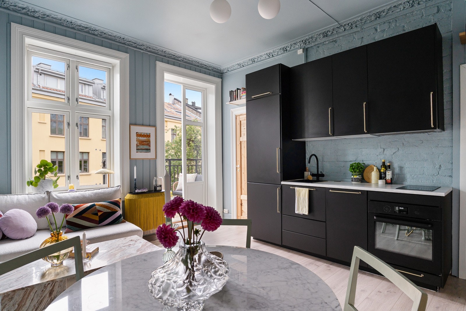 Tor Martin Tinderholt v/Privatmegleren Aksept har gleden av å ønske velkommen til Hauchs gate 4B! Galleribilde