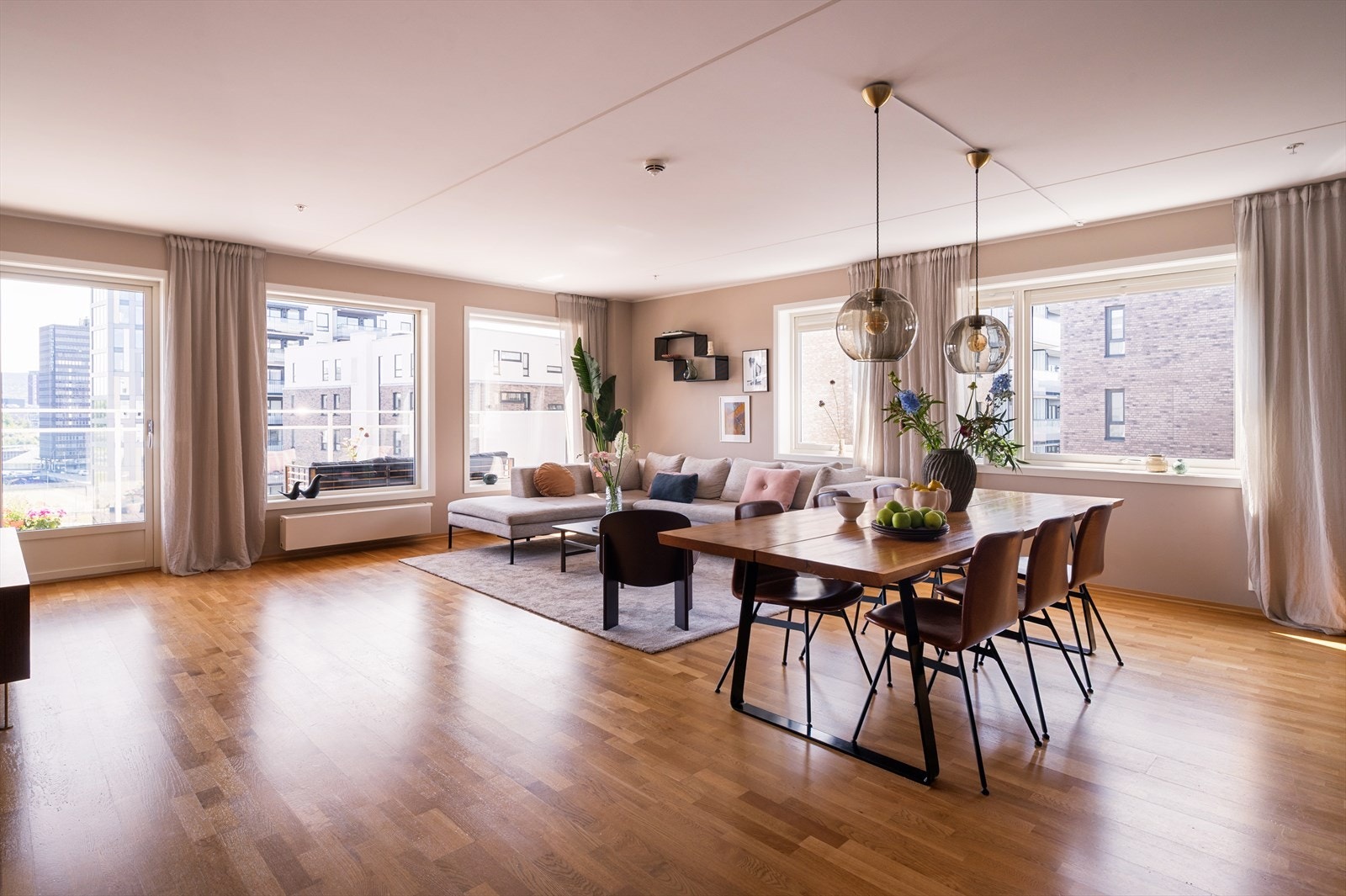 Velkommen til Lørenveien 64B - Presentert av Joakim Hjelm ved Nordvik Bolig! Galleribilde